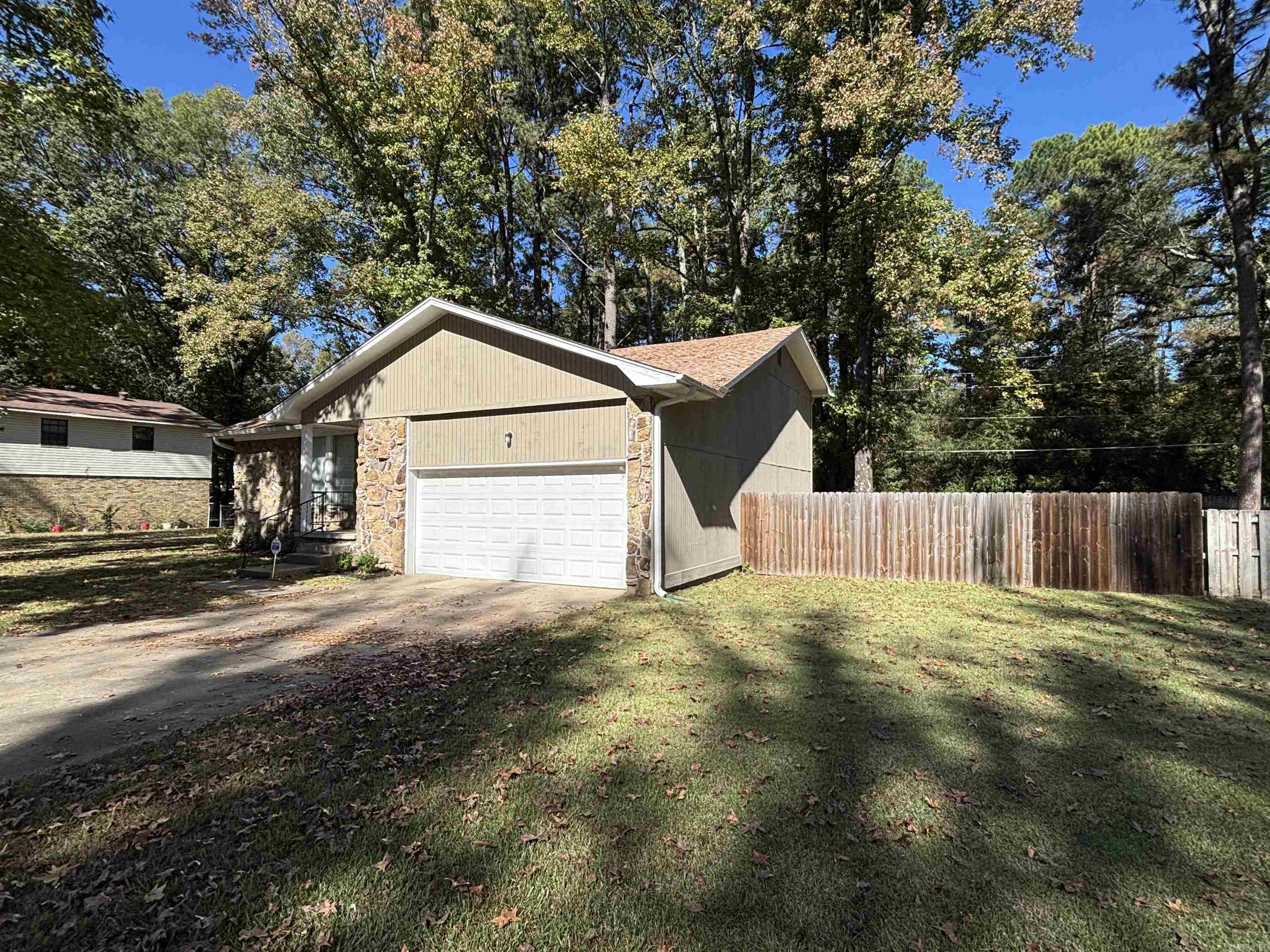 FOXWOOD J - Residential