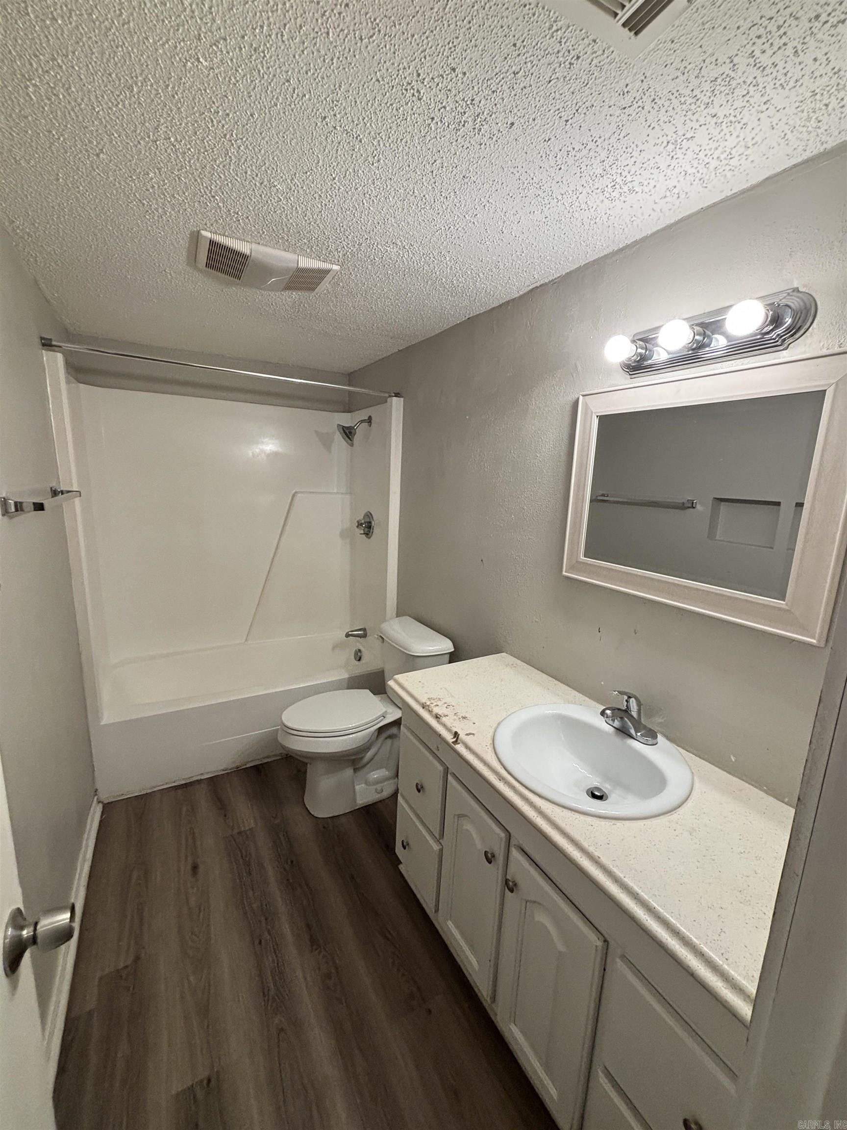 FOXWOOD J - Residential