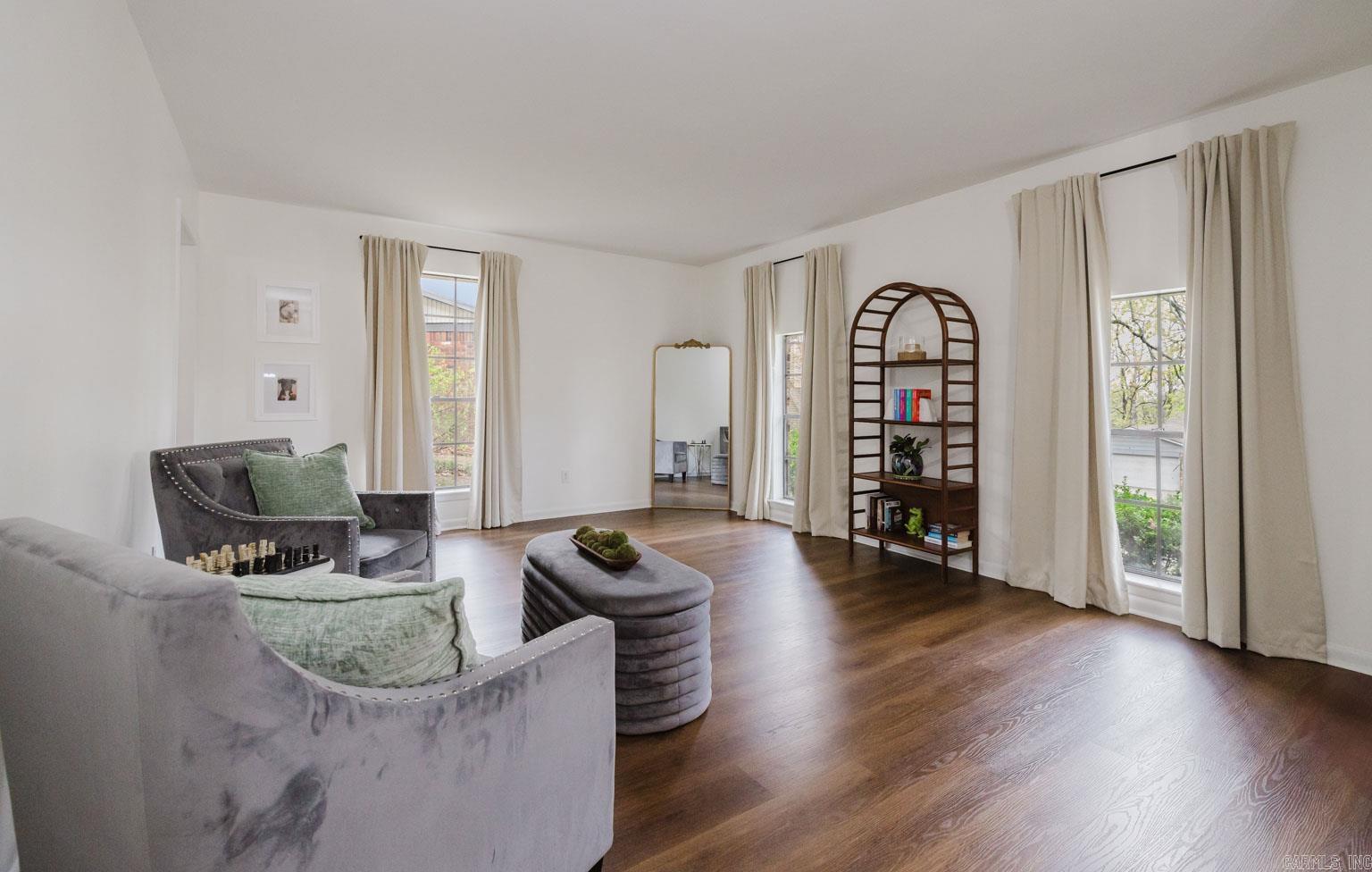 PLEASANT FOREST - Residential