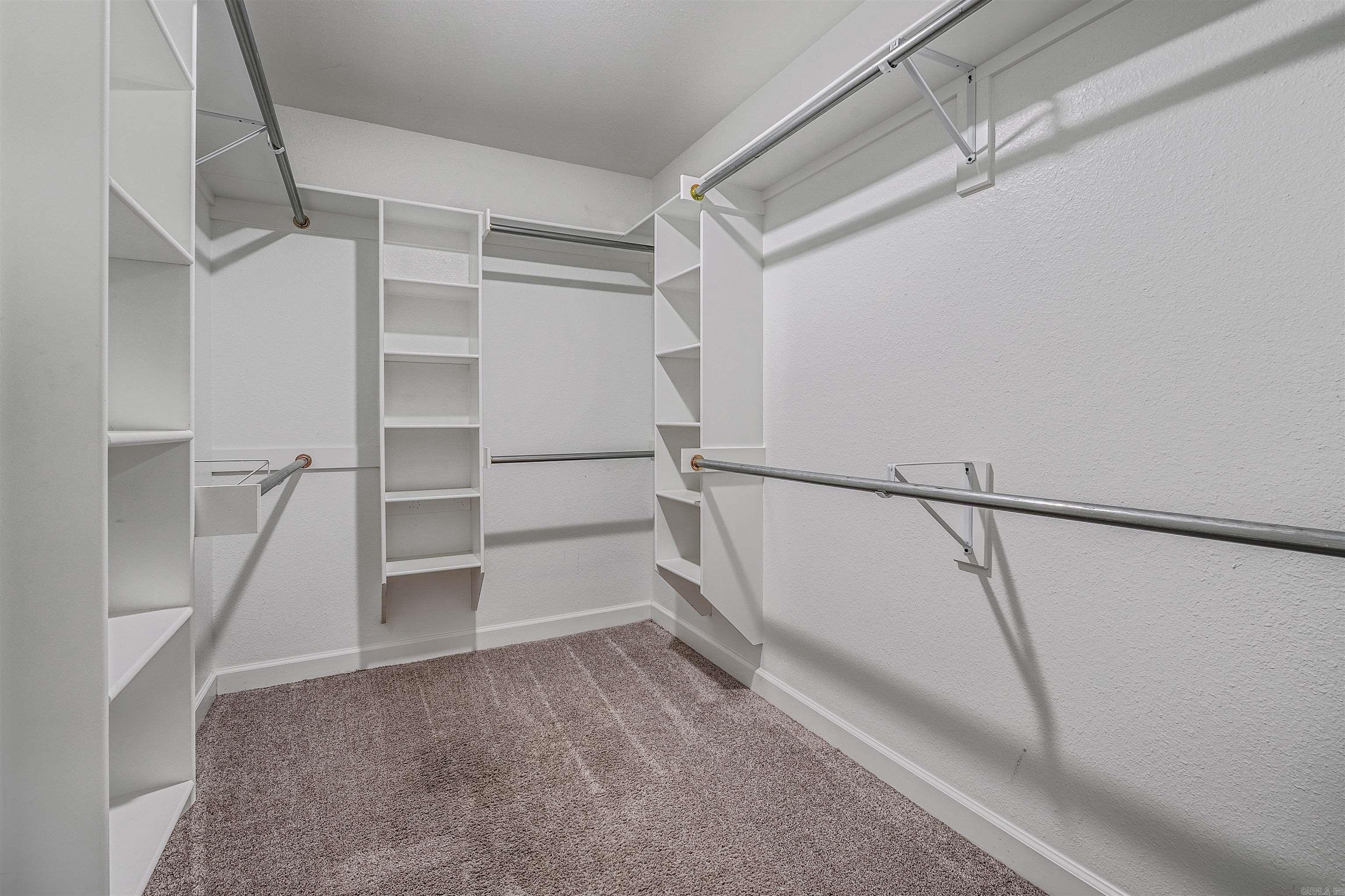 HERITAGE MEADOWS - Residential