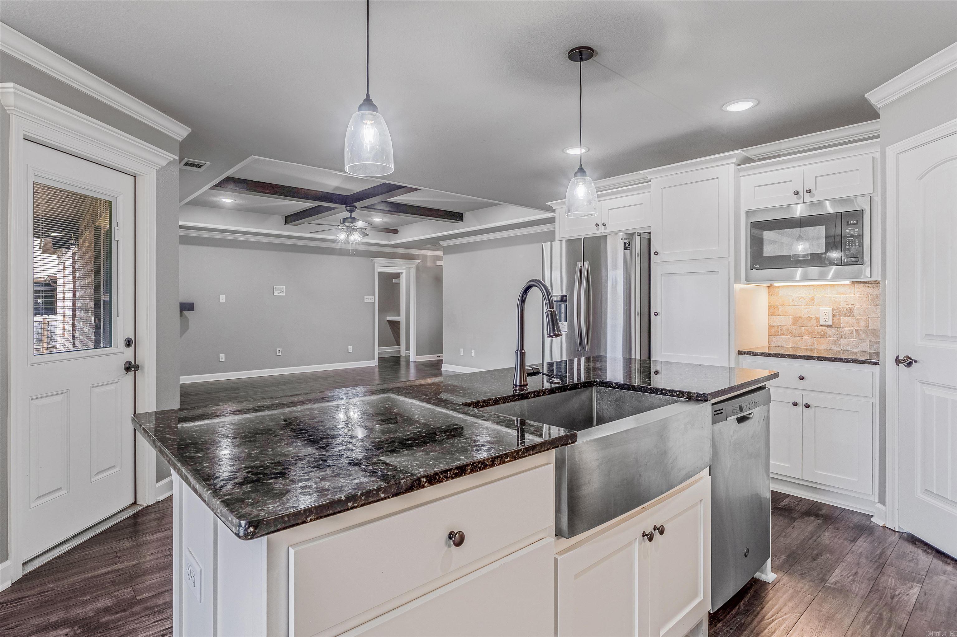 HERITAGE MEADOWS - Residential