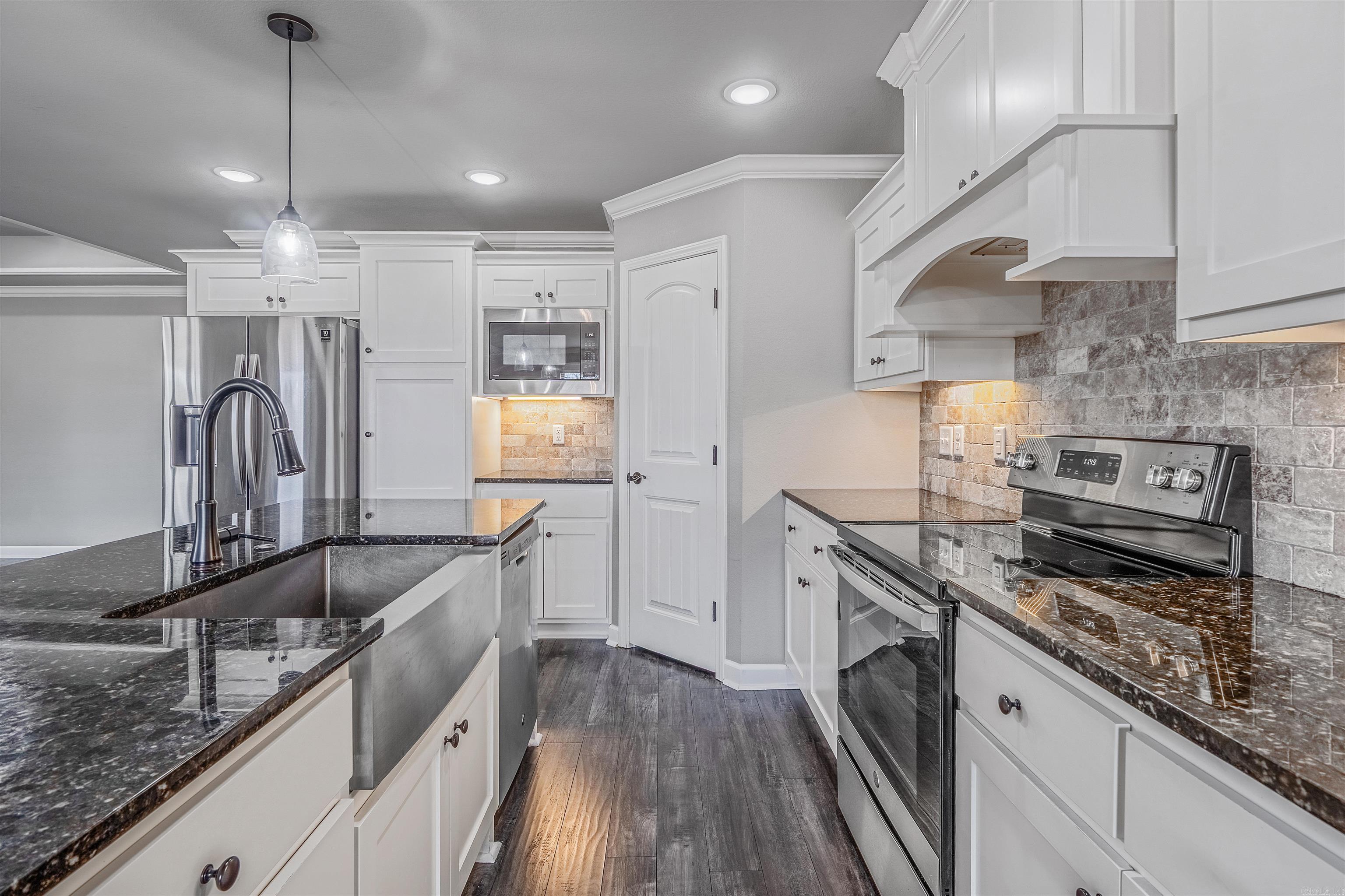 HERITAGE MEADOWS - Residential