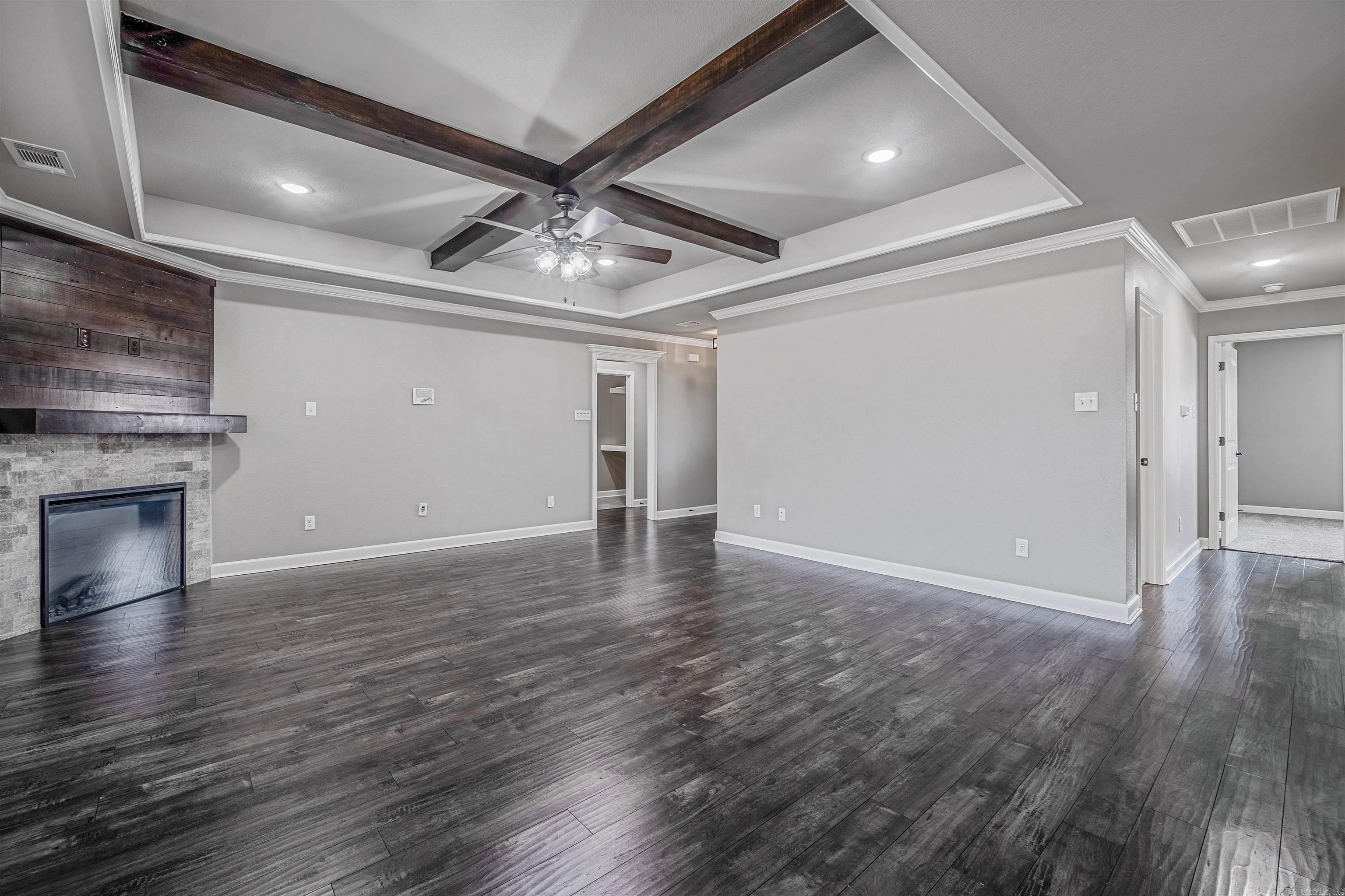 HERITAGE MEADOWS - Residential