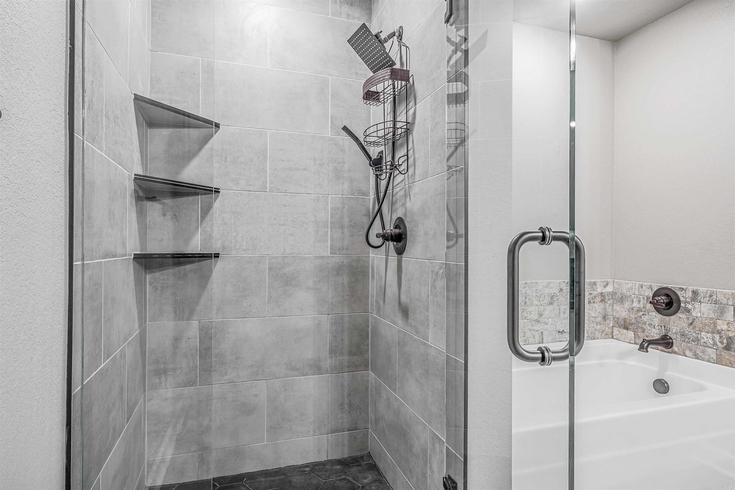 HERITAGE MEADOWS - Residential