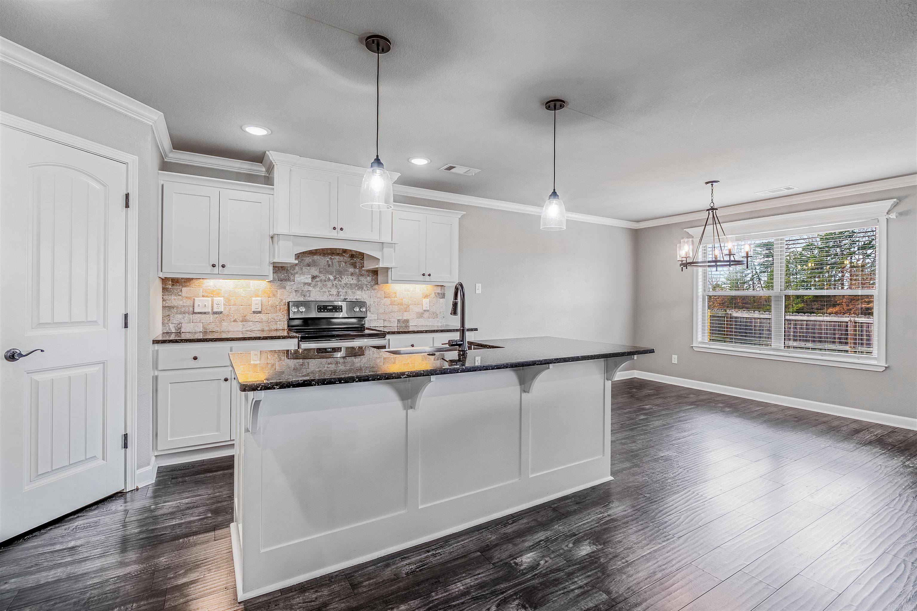 HERITAGE MEADOWS - Residential