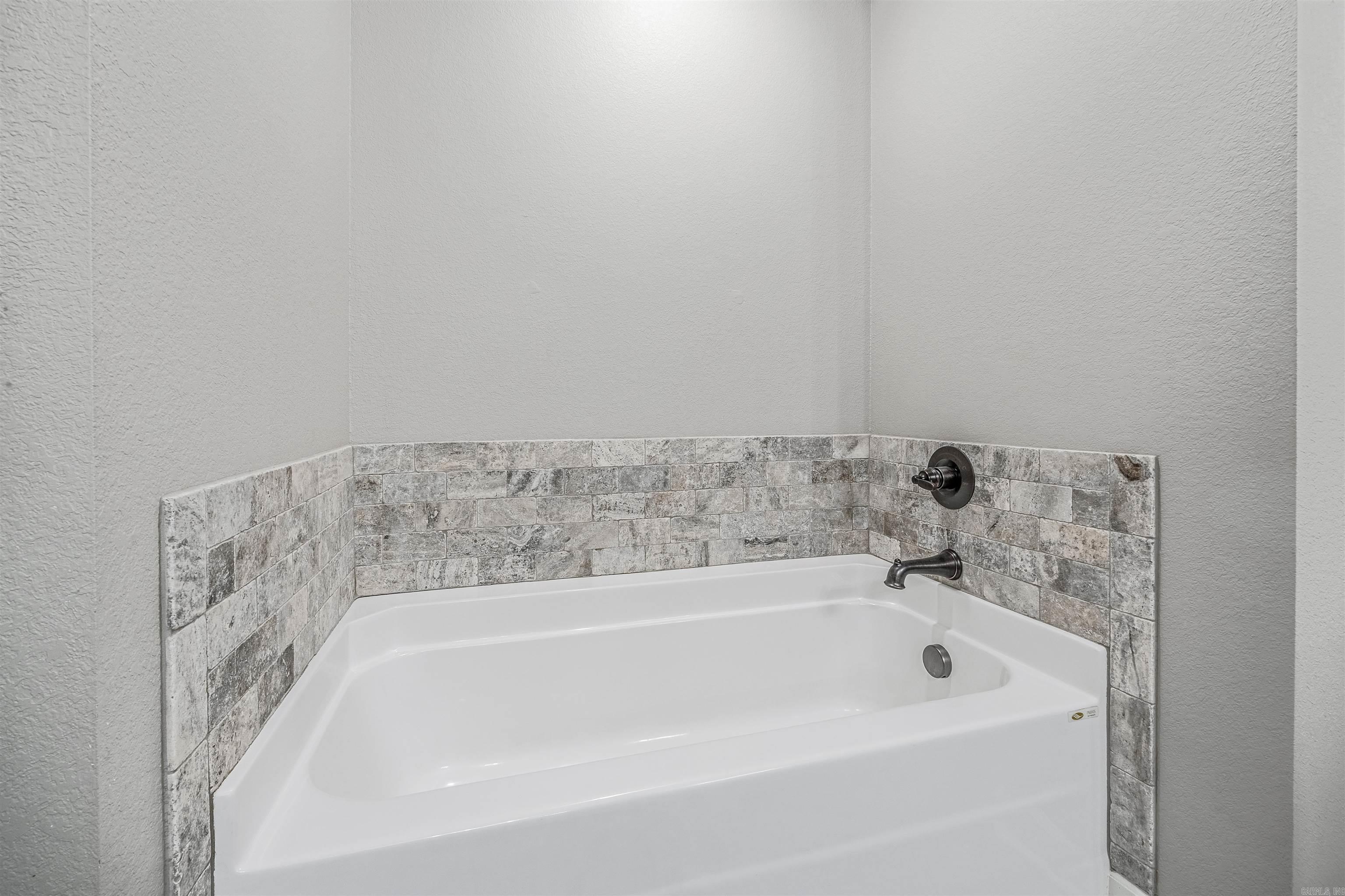 HERITAGE MEADOWS - Residential