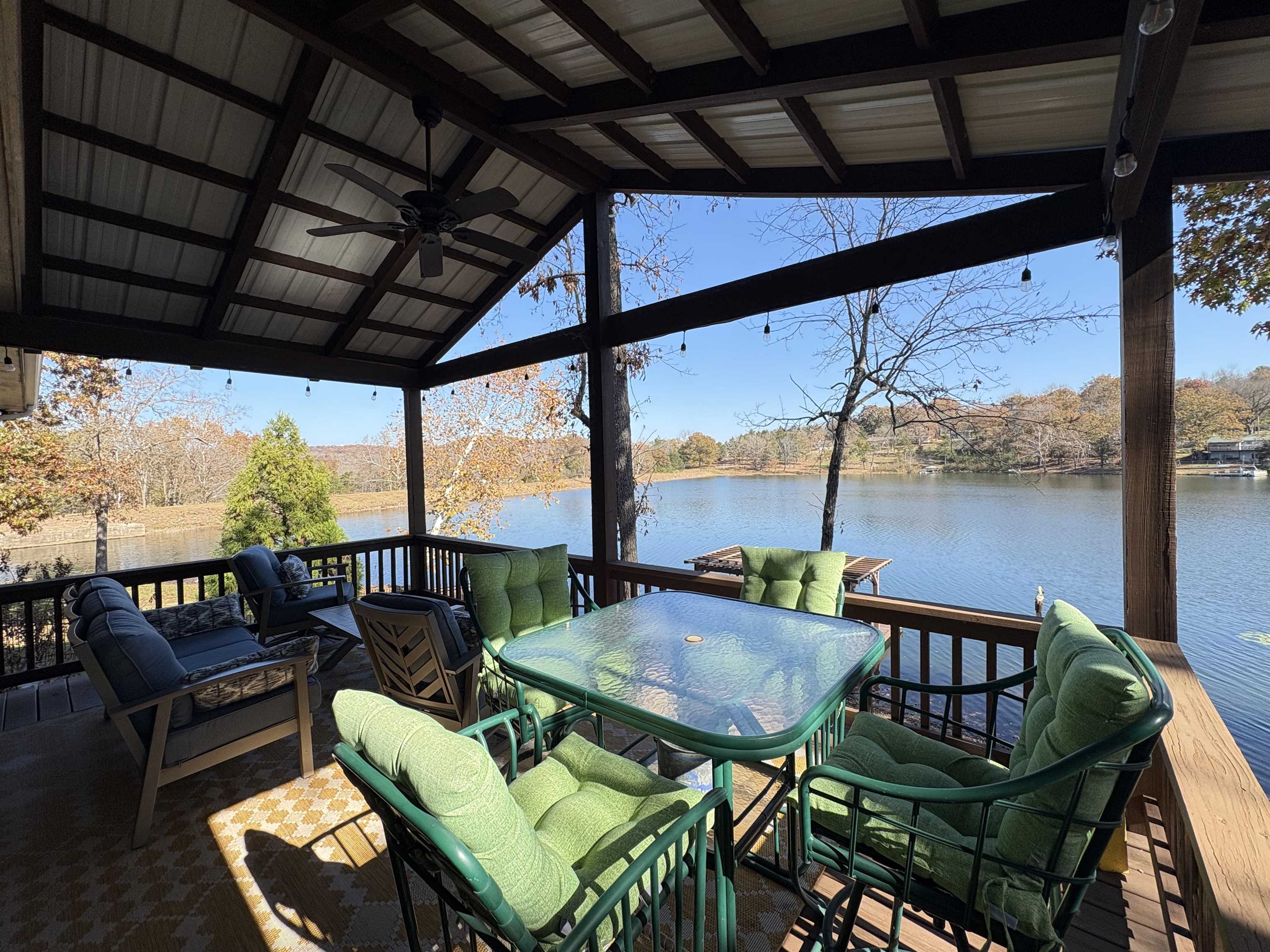 WEST LAKE - Residential