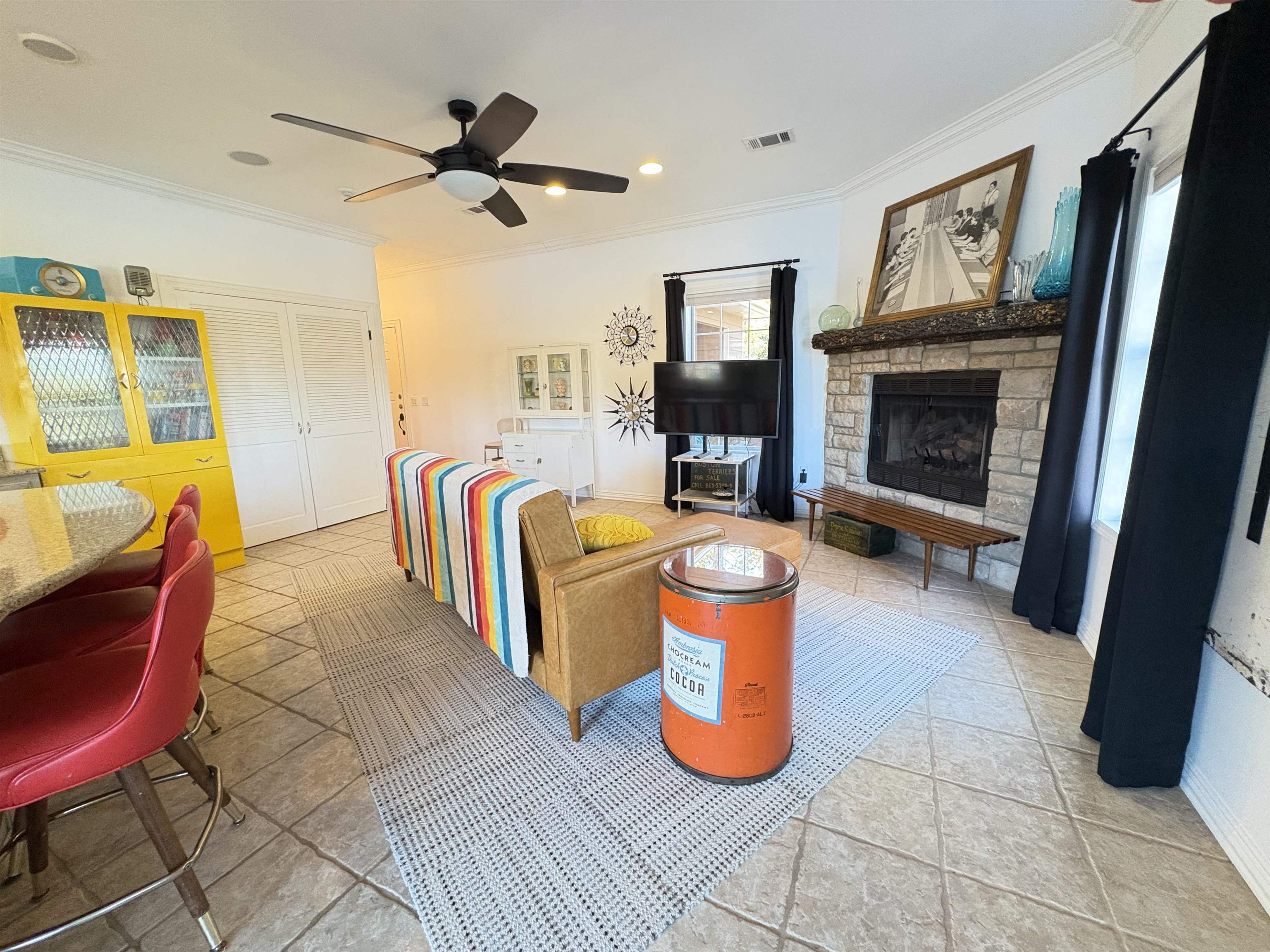 WEST LAKE - Residential