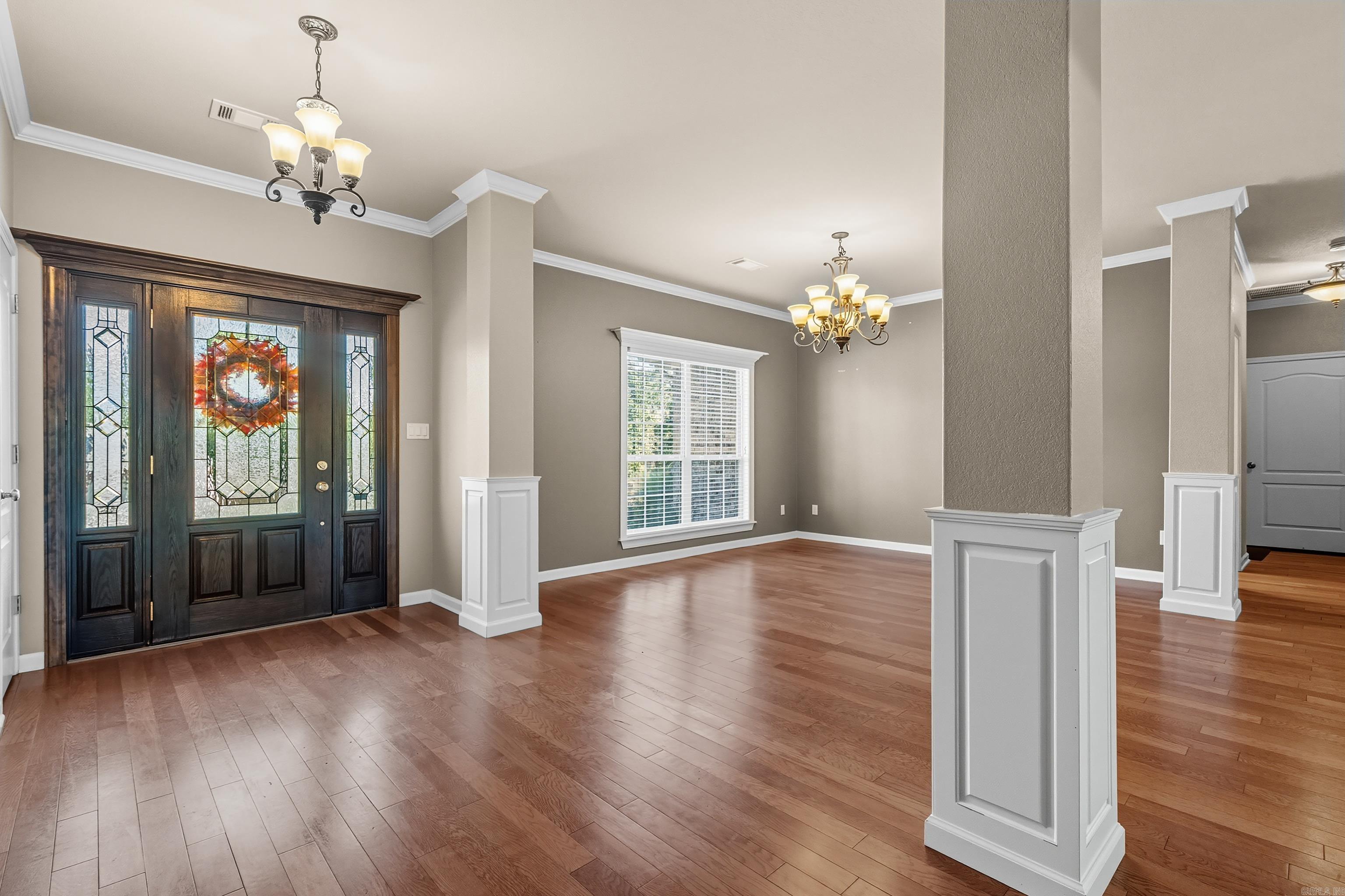 LAKE VIEW - Residential