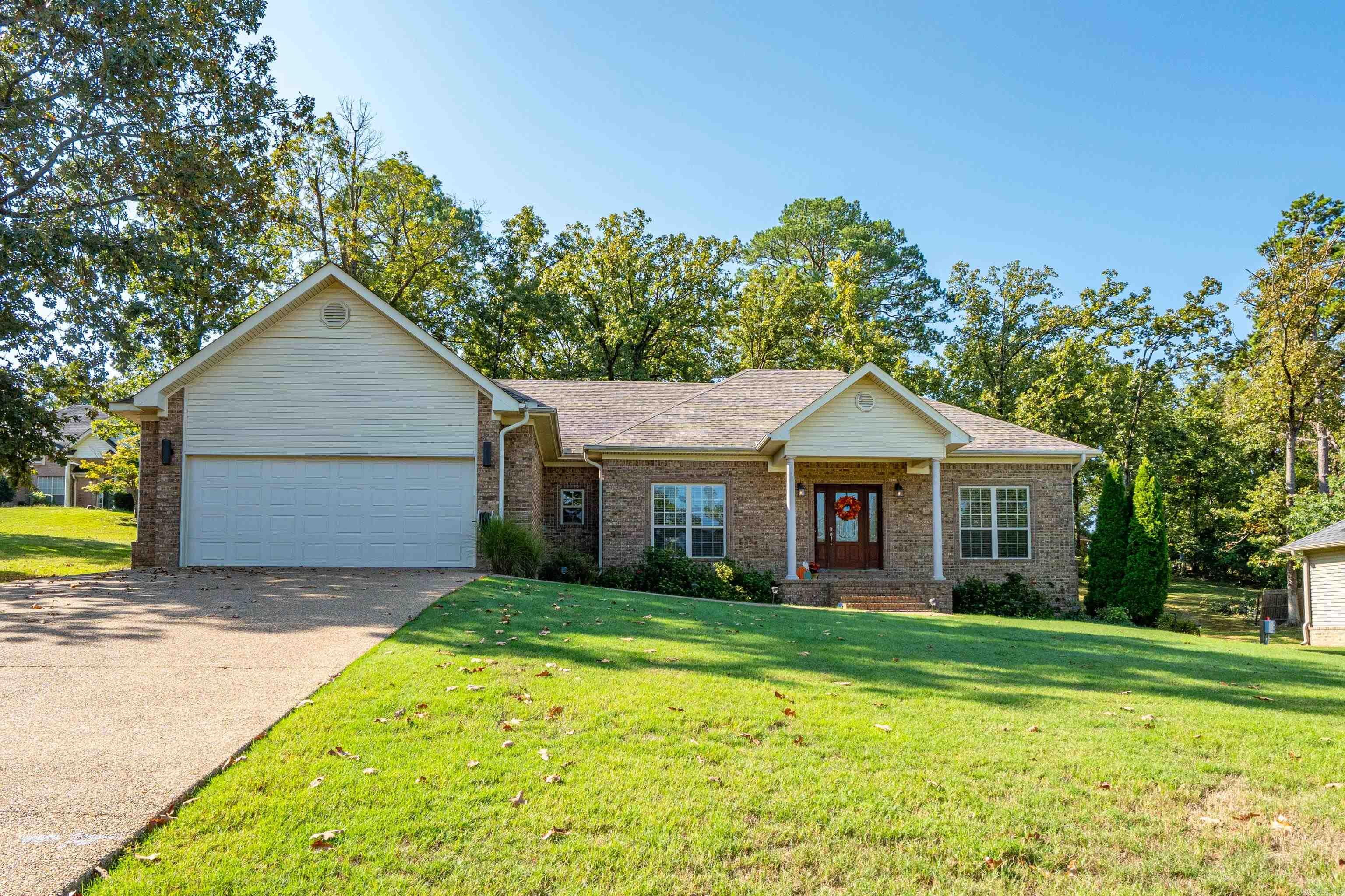 LAKE VIEW - Residential
