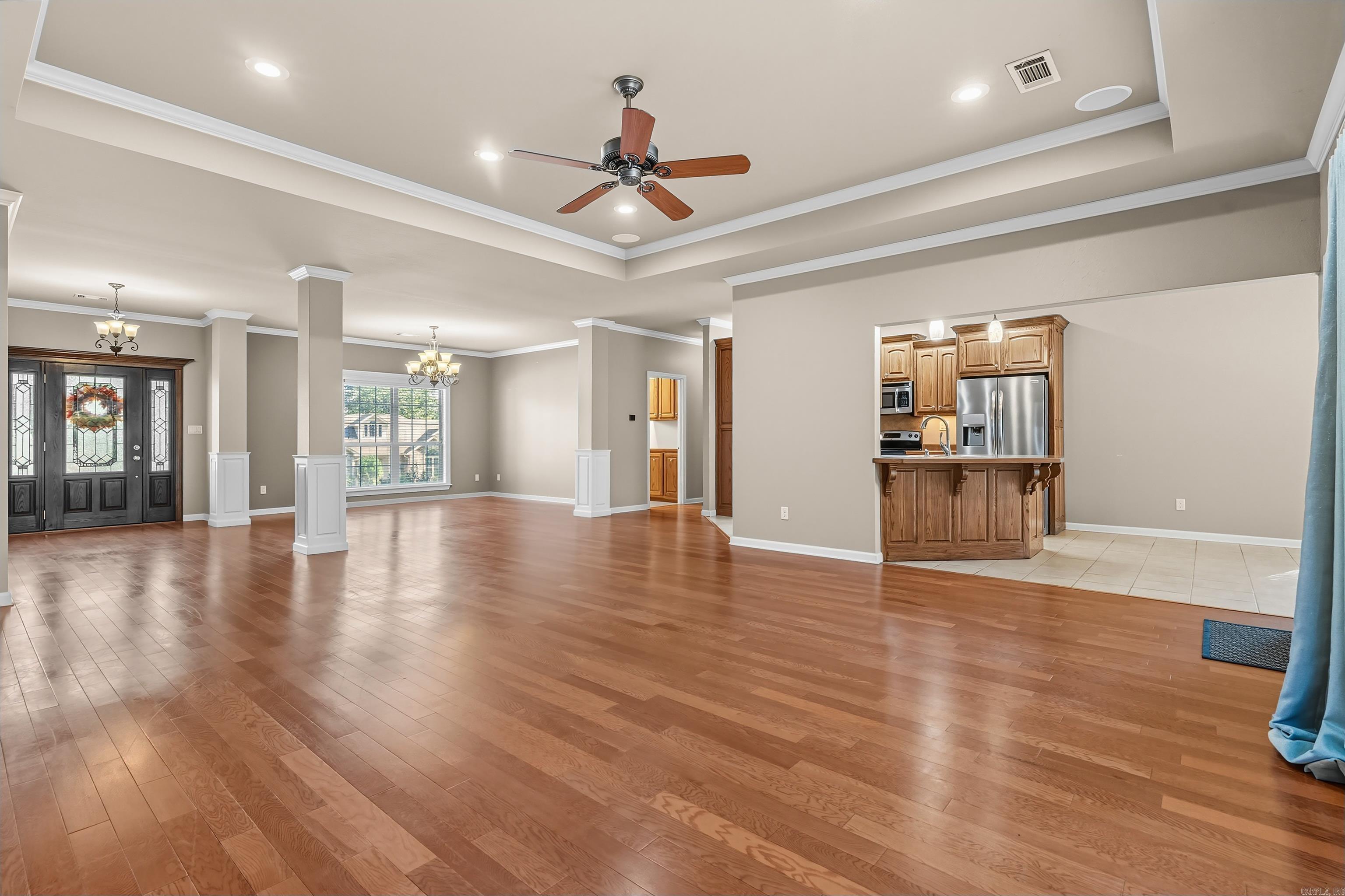 LAKE VIEW - Residential