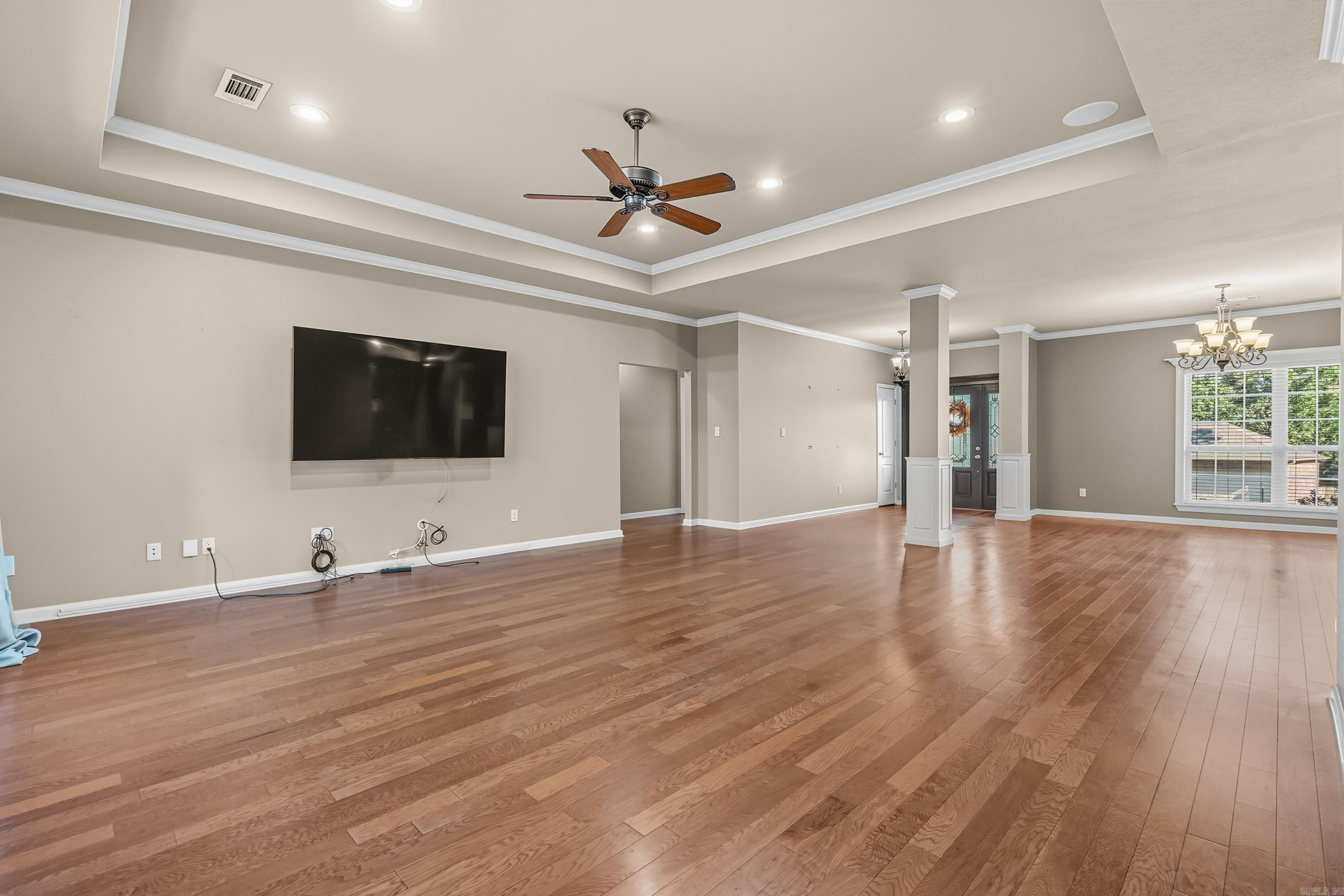 LAKE VIEW - Residential