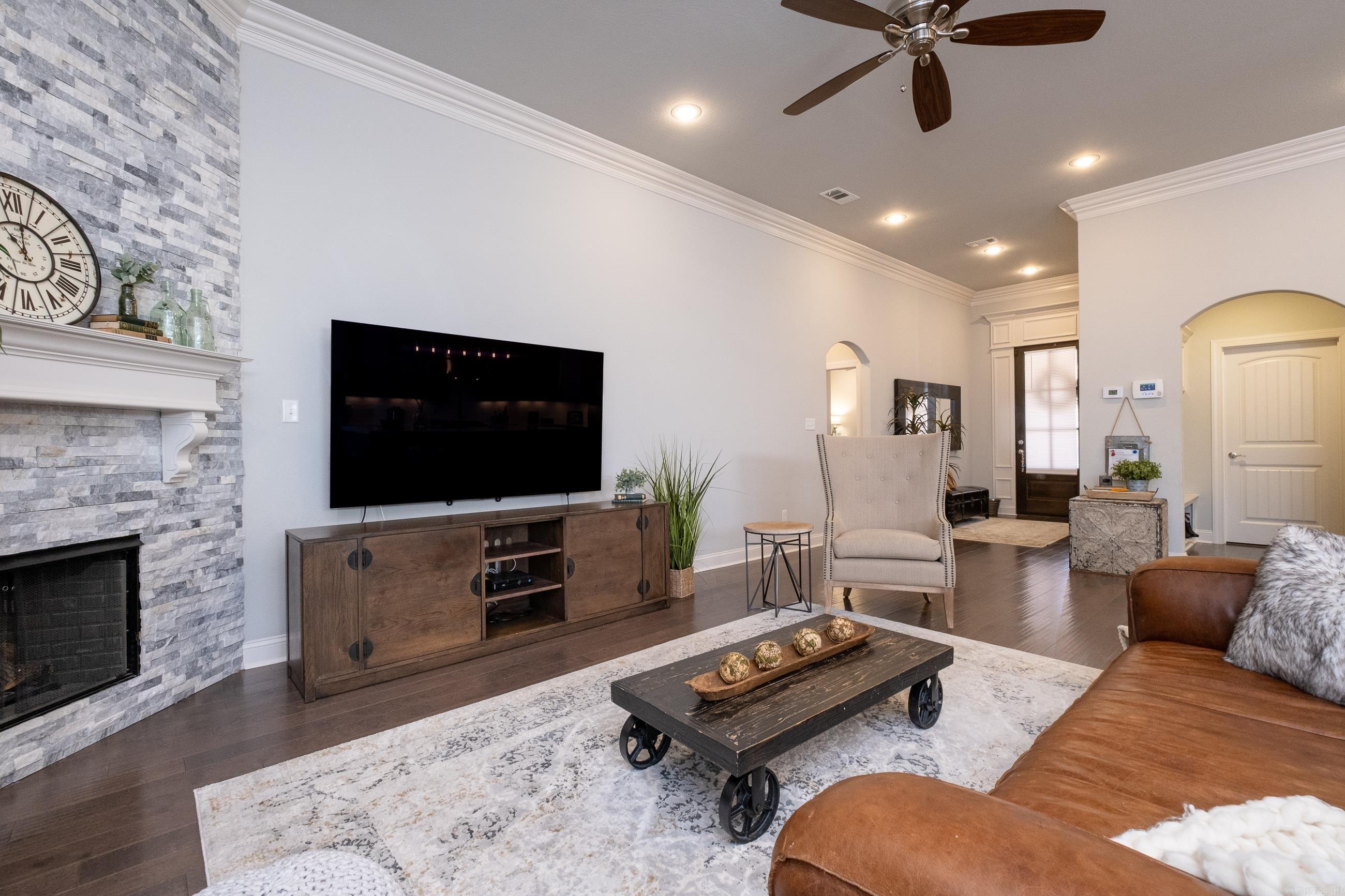 LINCOLN PARK - Residential