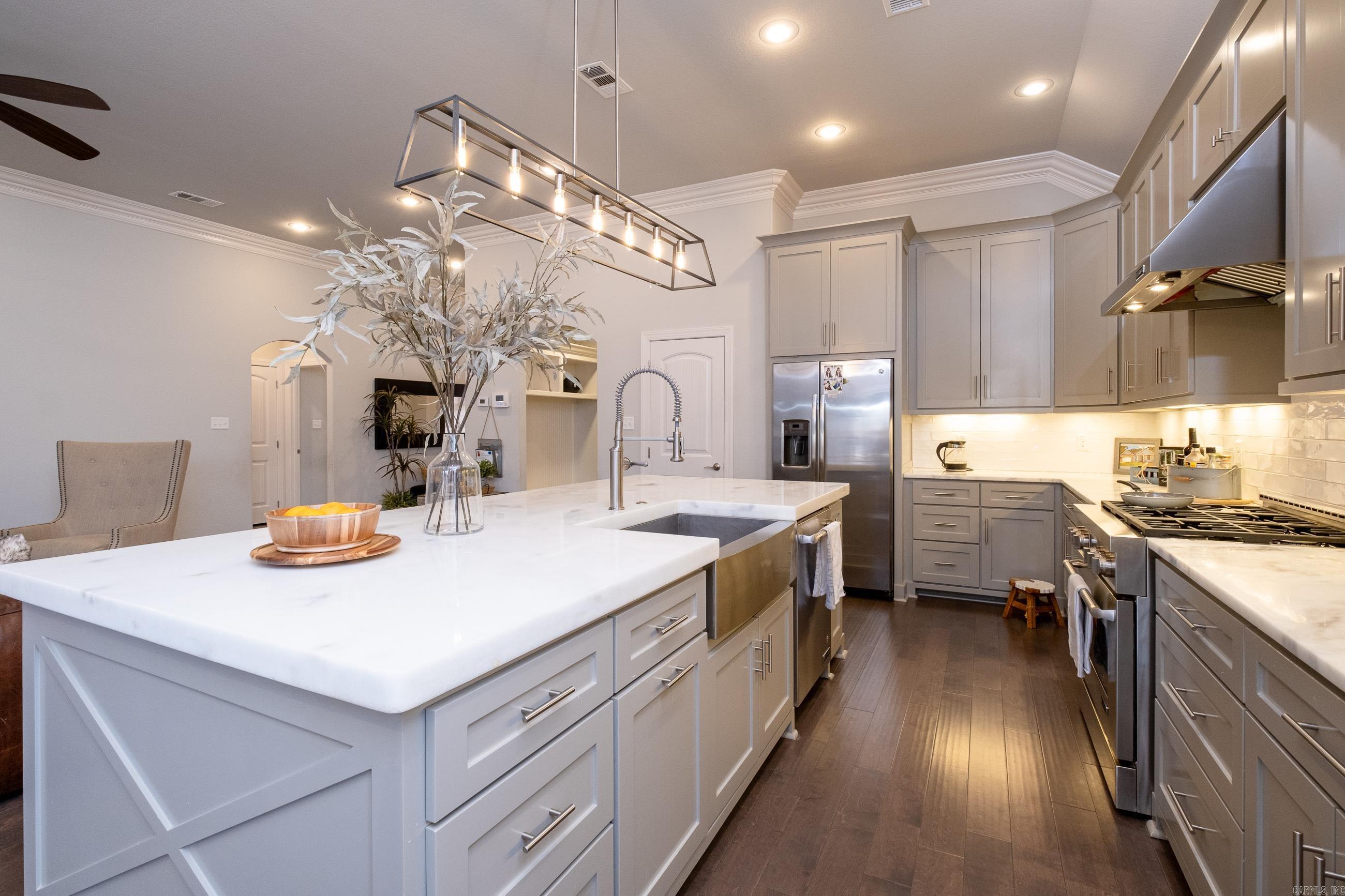 LINCOLN PARK - Residential