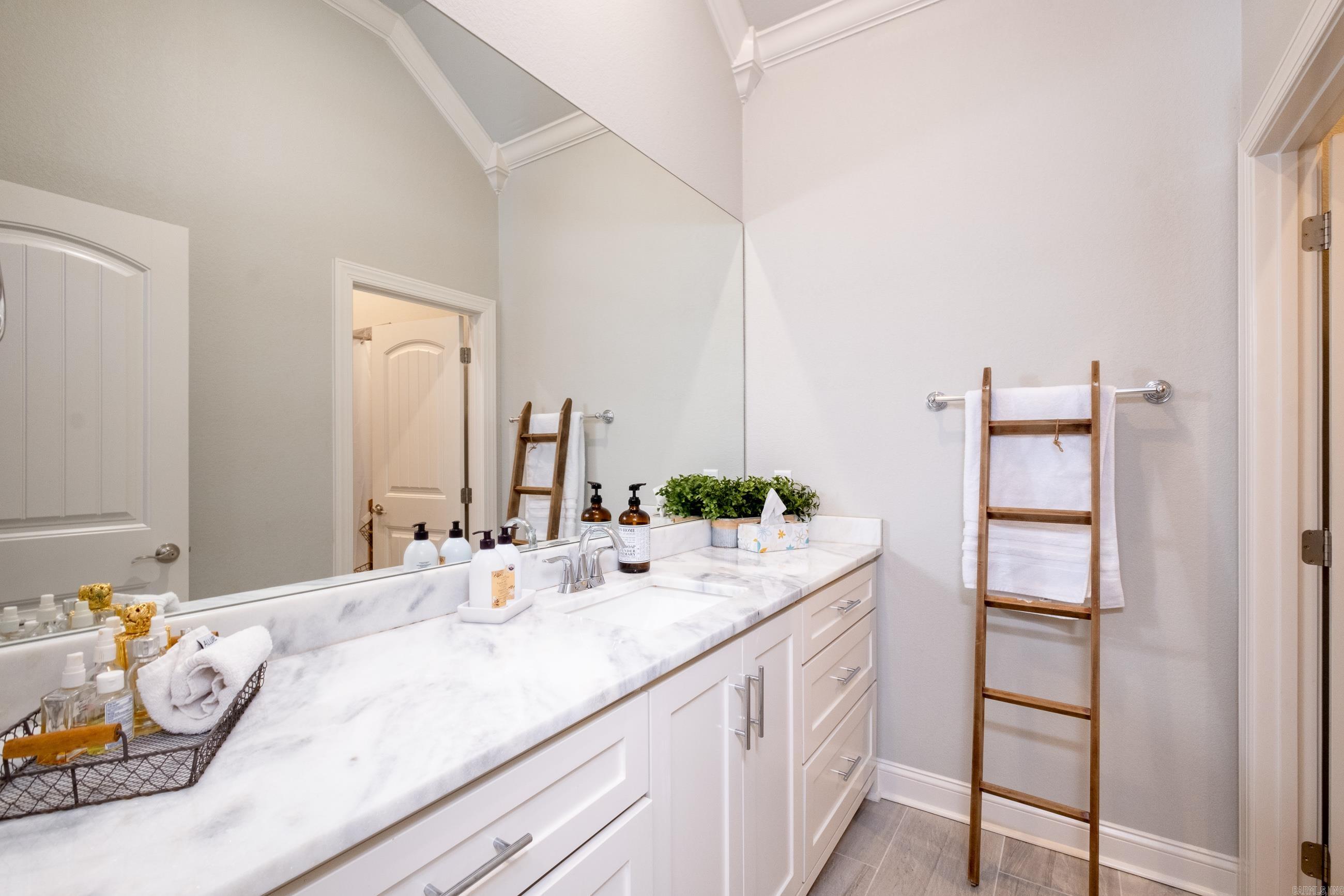 LINCOLN PARK - Residential