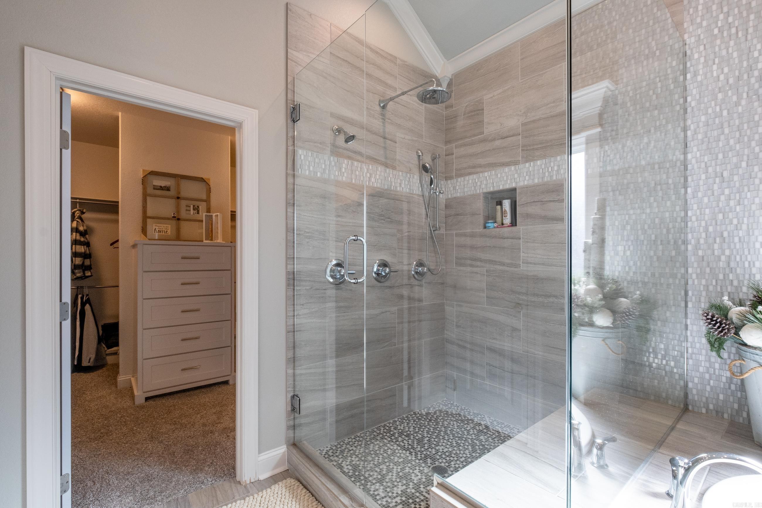 LINCOLN PARK - Residential