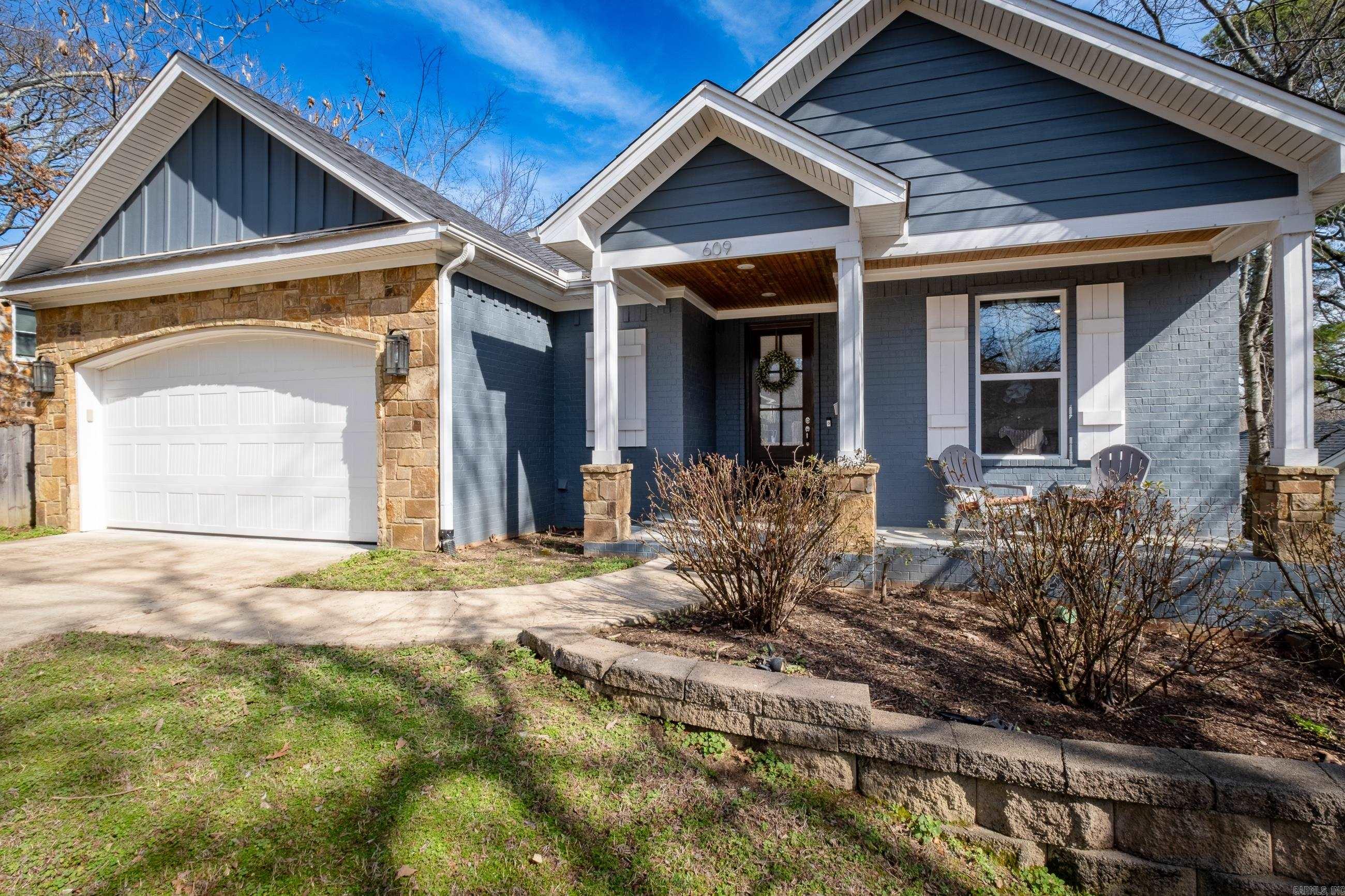 LINCOLN PARK - Residential