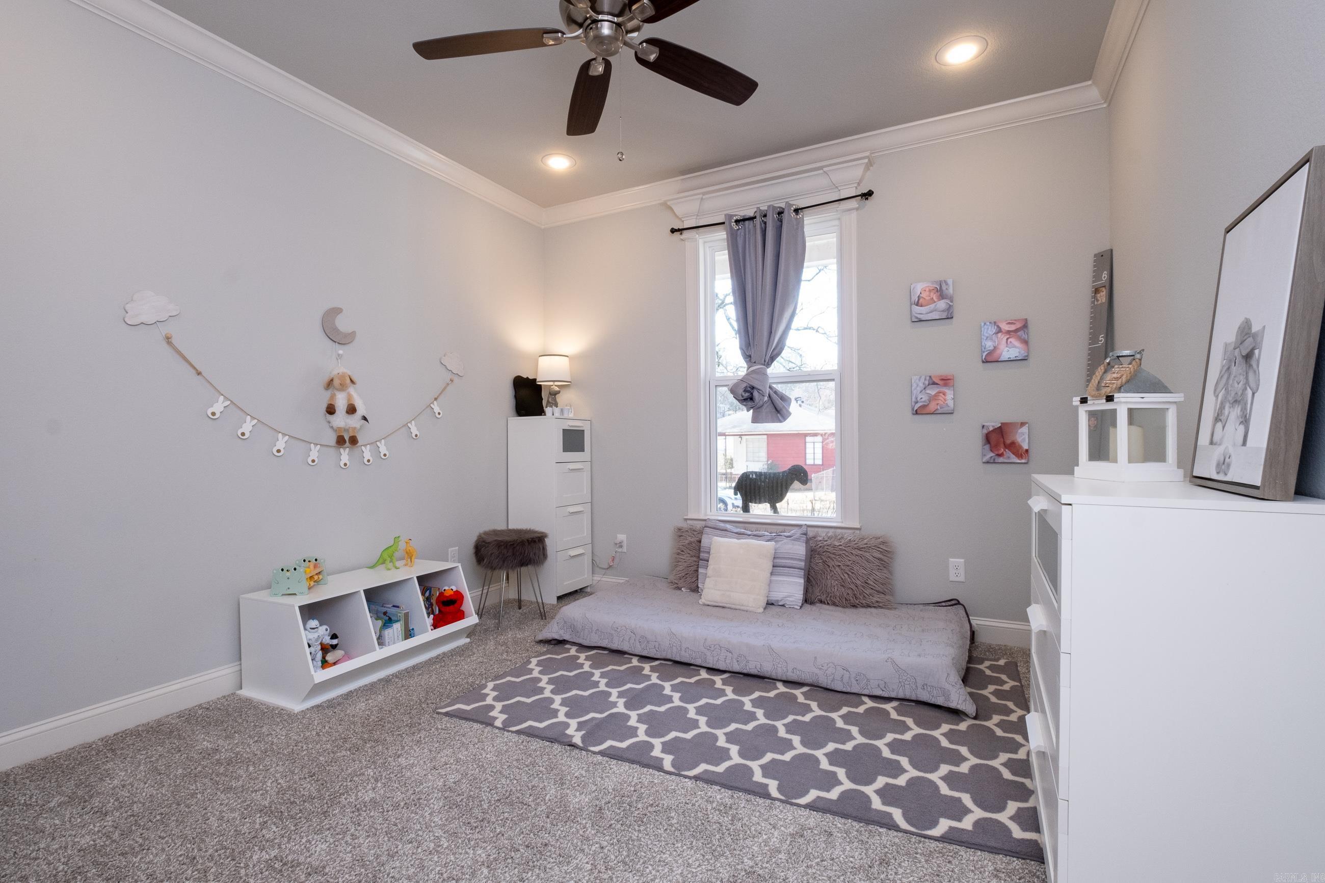 LINCOLN PARK - Residential