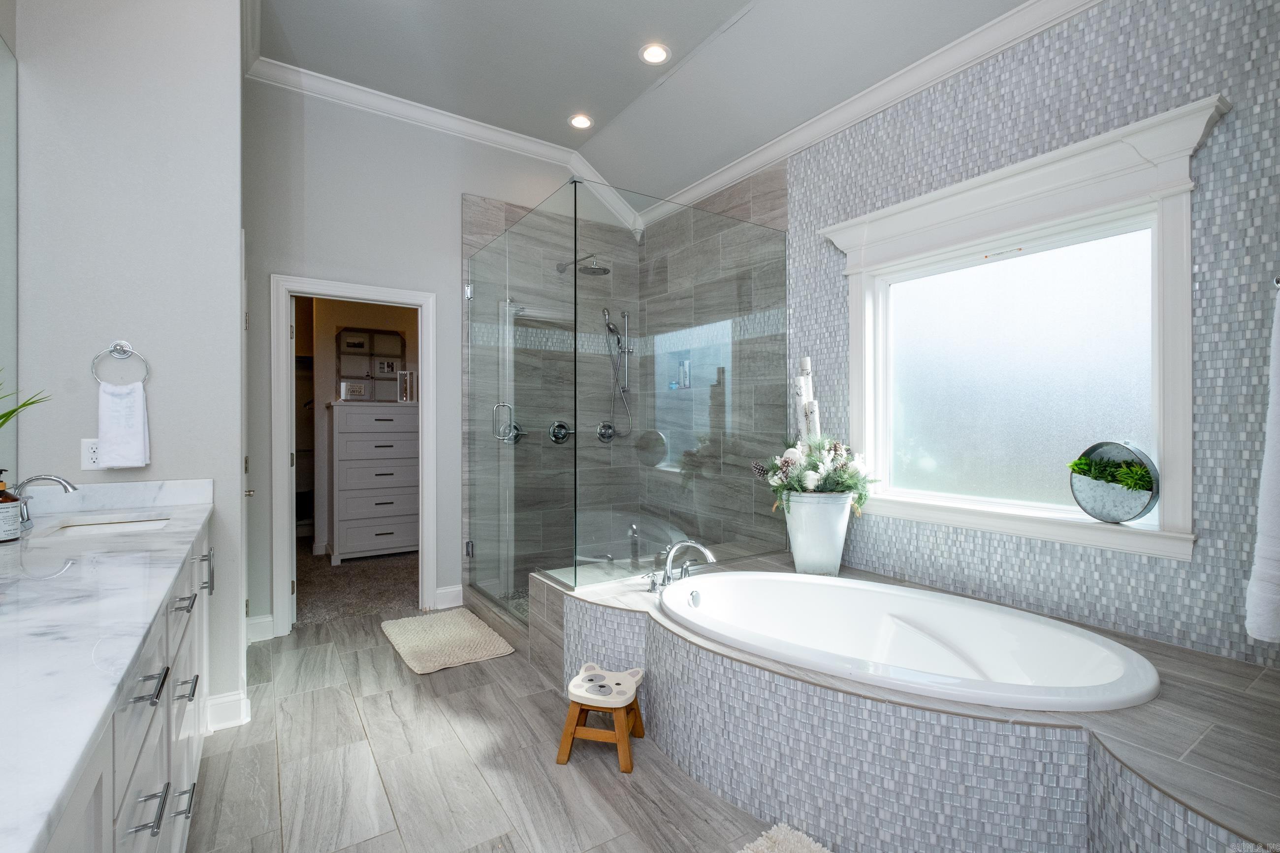 LINCOLN PARK - Residential