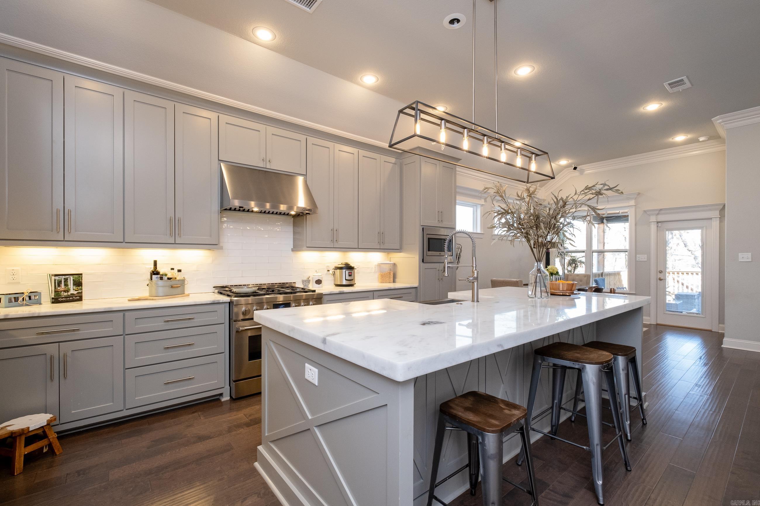 LINCOLN PARK - Residential