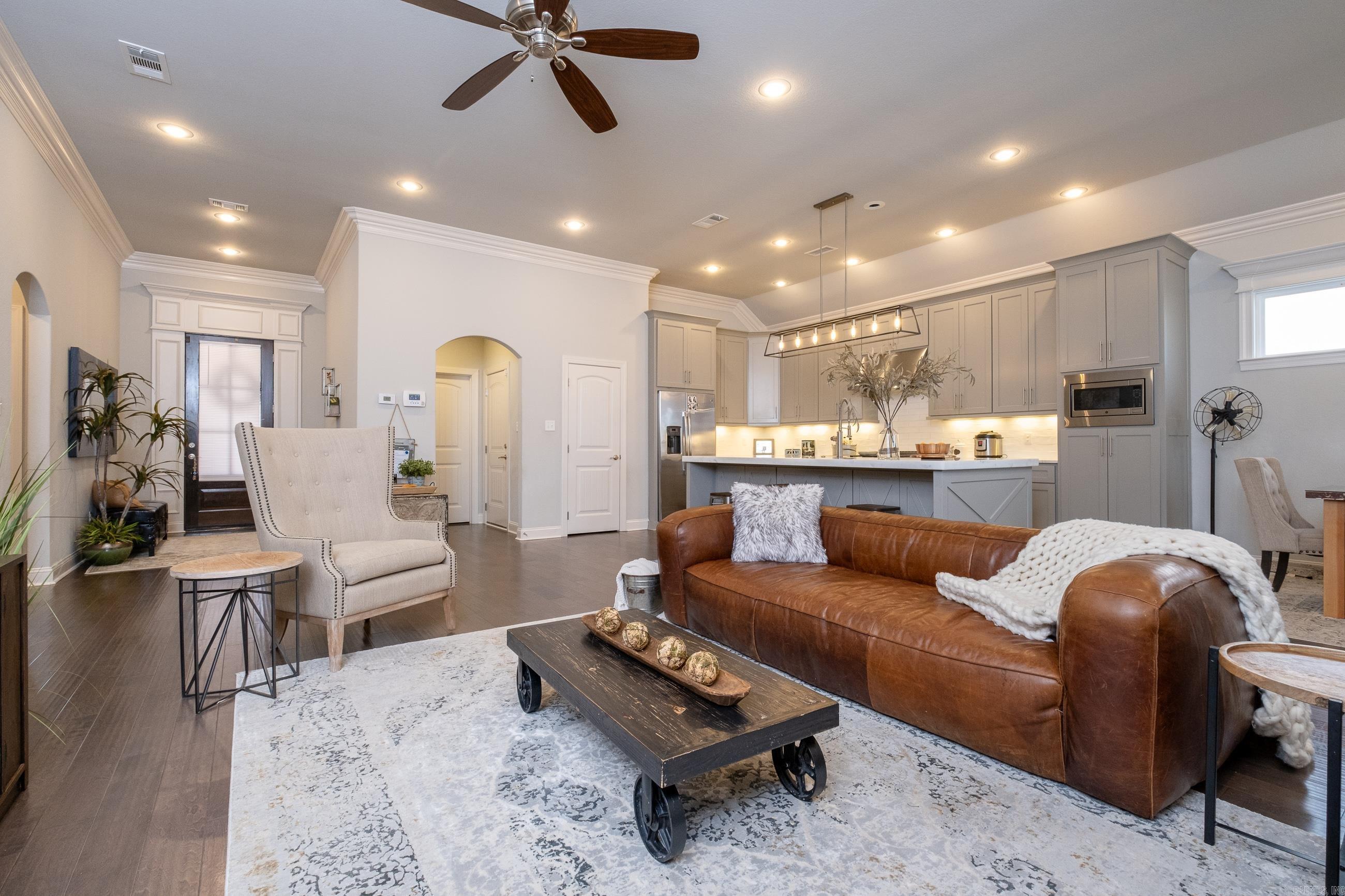 LINCOLN PARK - Residential