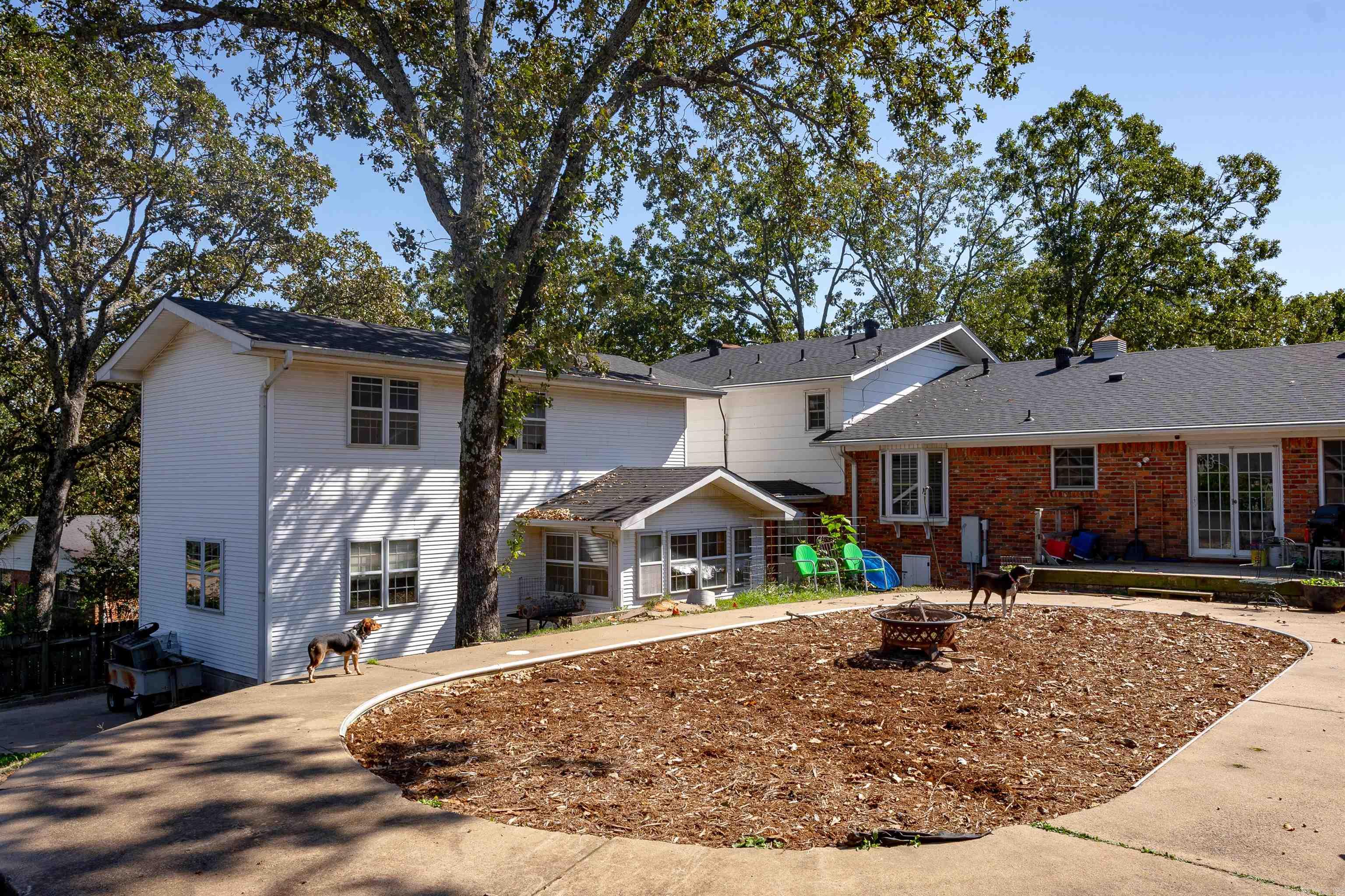 LAKEWOOD - Residential