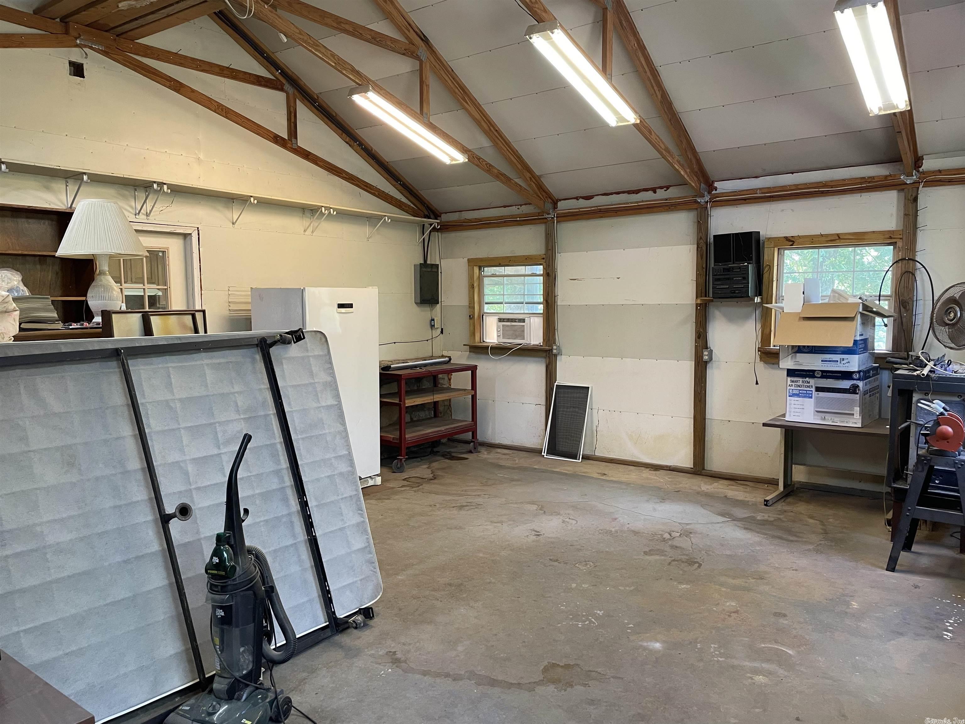 Metes & Bounds - Residential Lease