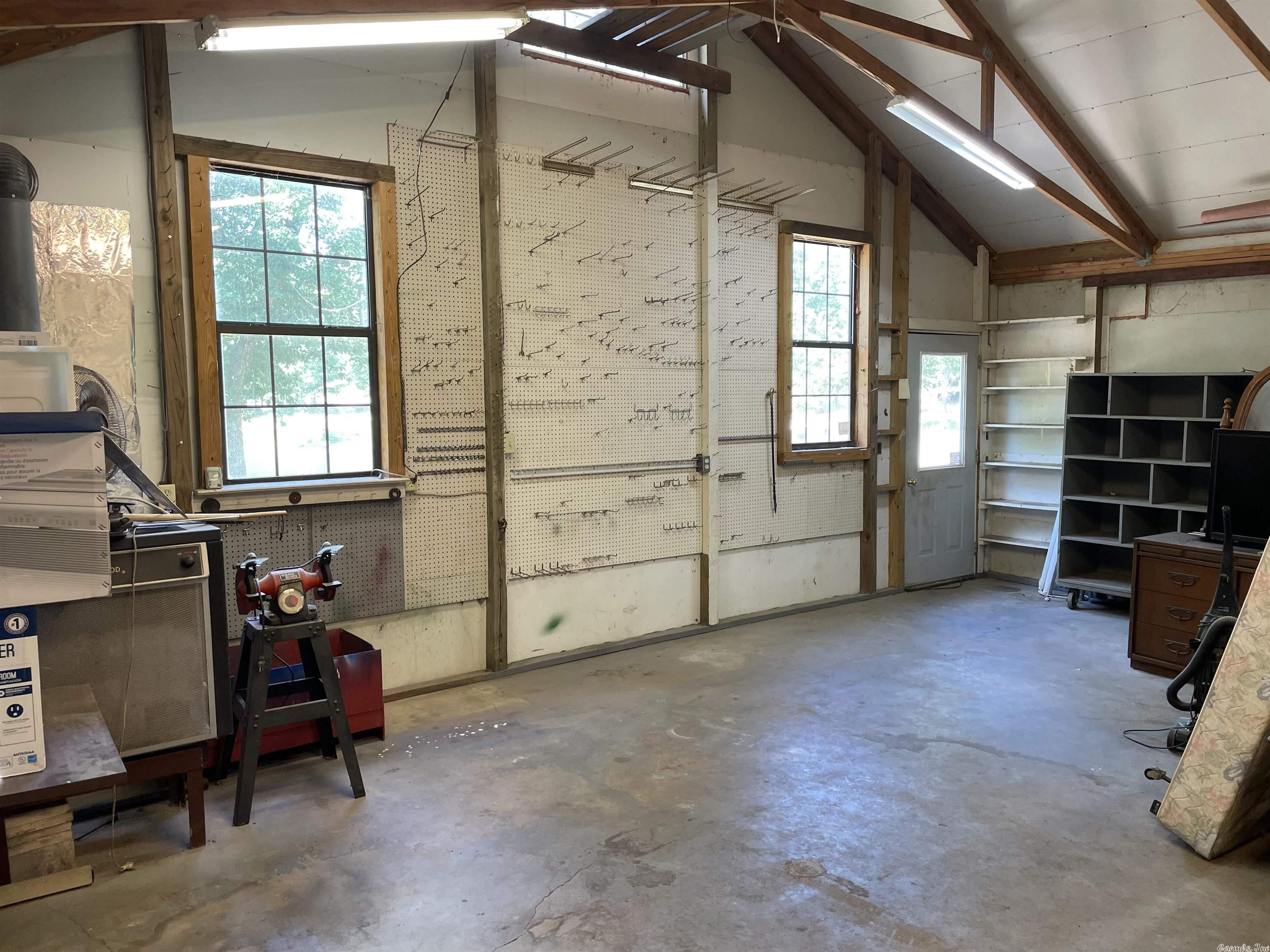 Metes & Bounds - Residential Lease