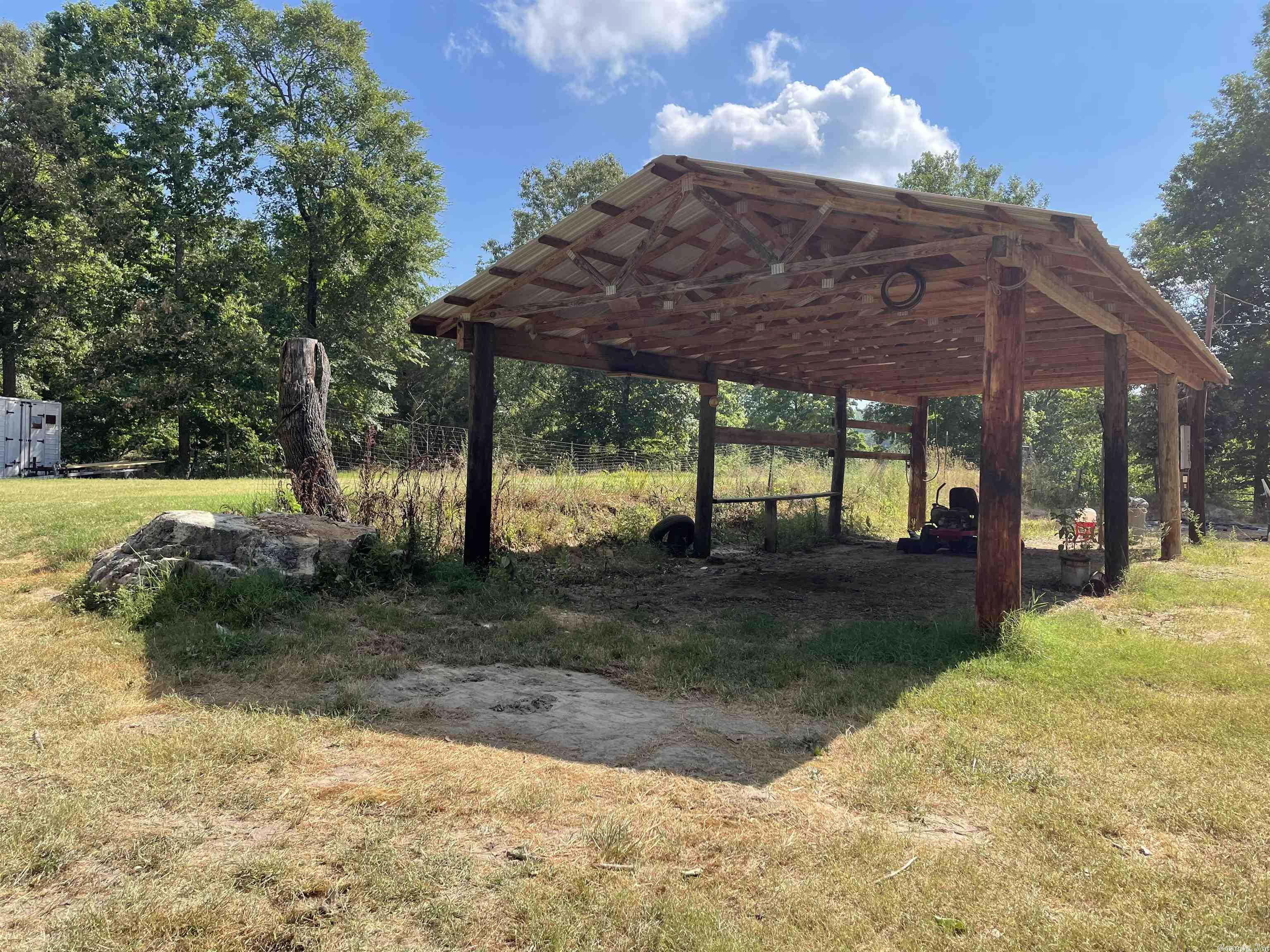 Metes & Bounds - Residential Lease