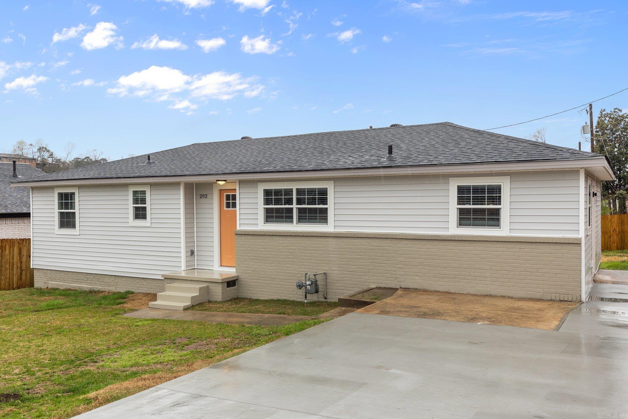 KINGWOOD PLACE - Residential