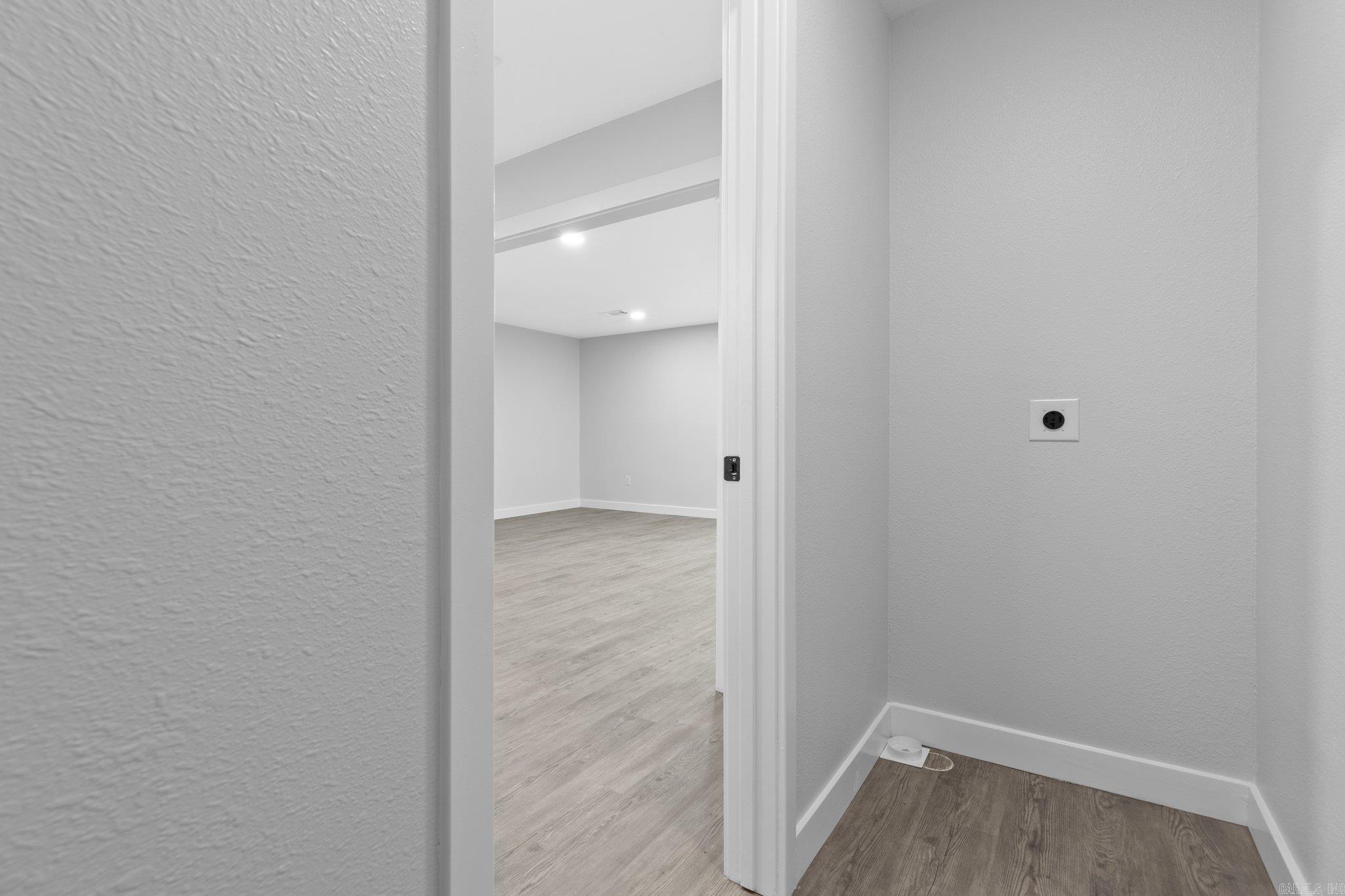 KINGWOOD PLACE - Residential