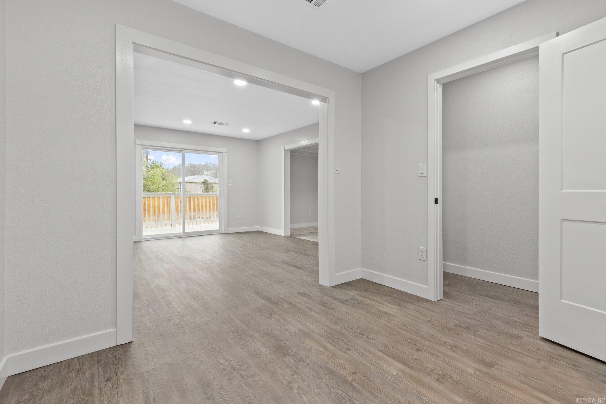 KINGWOOD PLACE - Residential