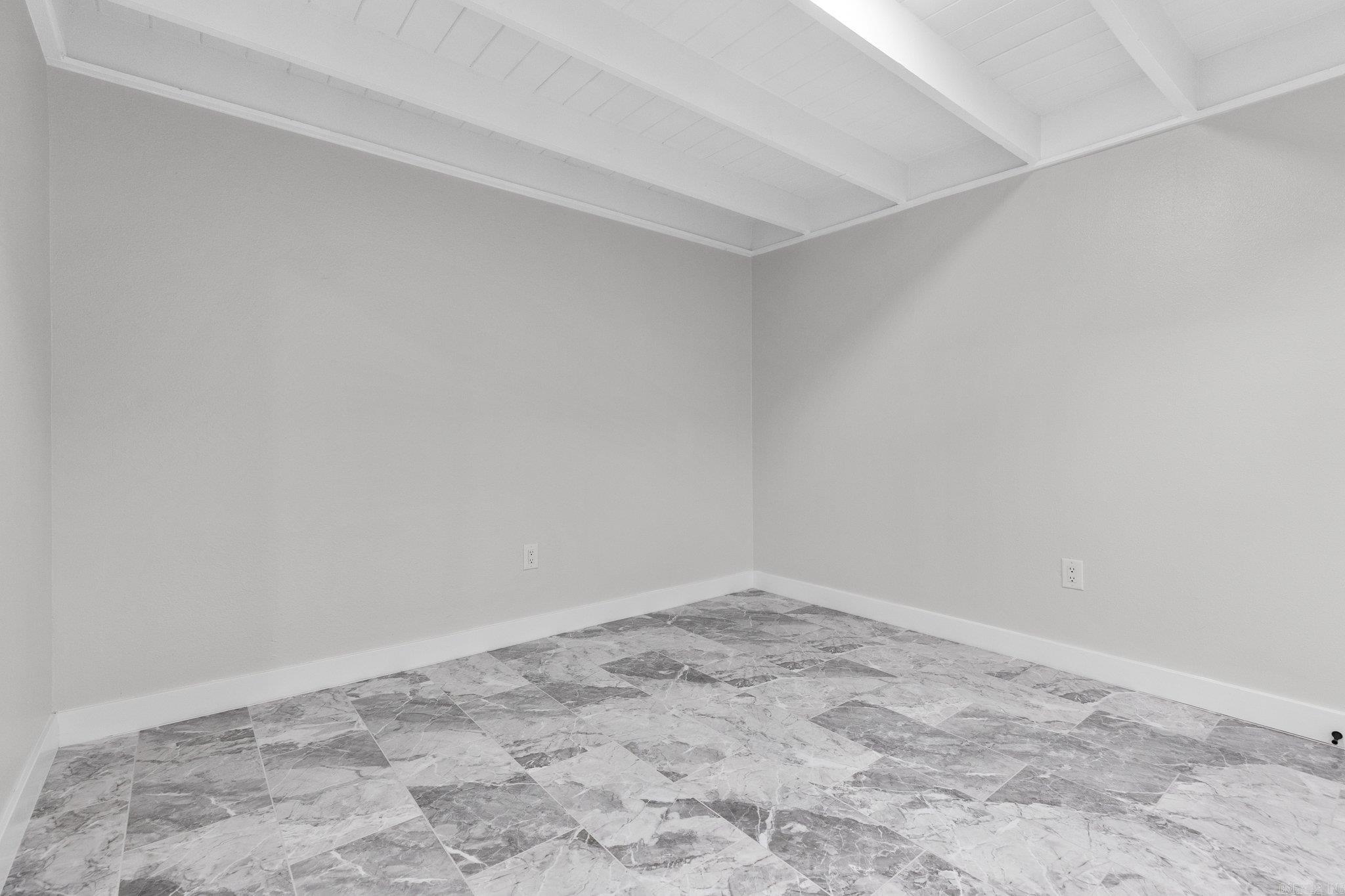 KINGWOOD PLACE - Residential