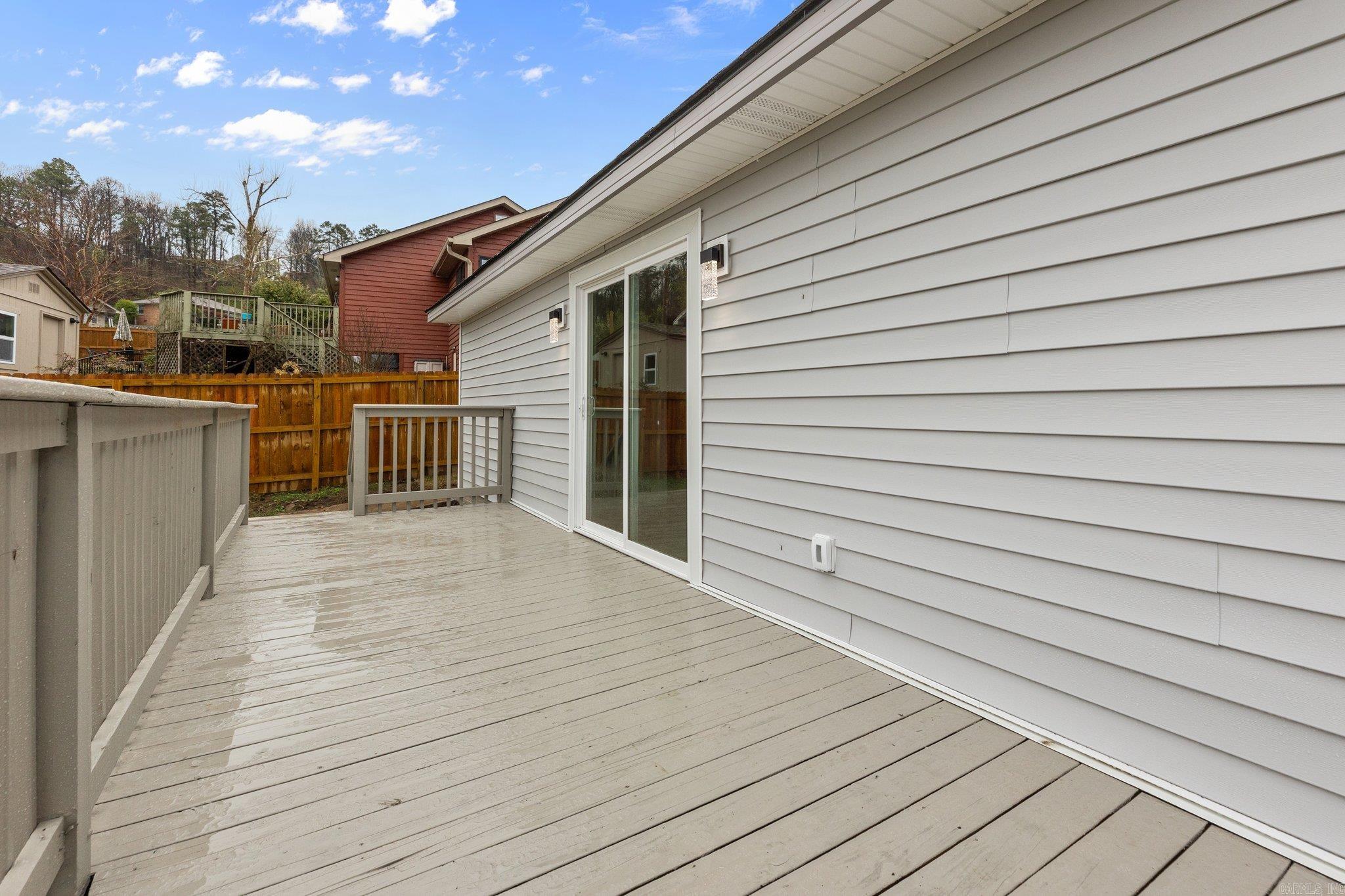 KINGWOOD PLACE - Residential