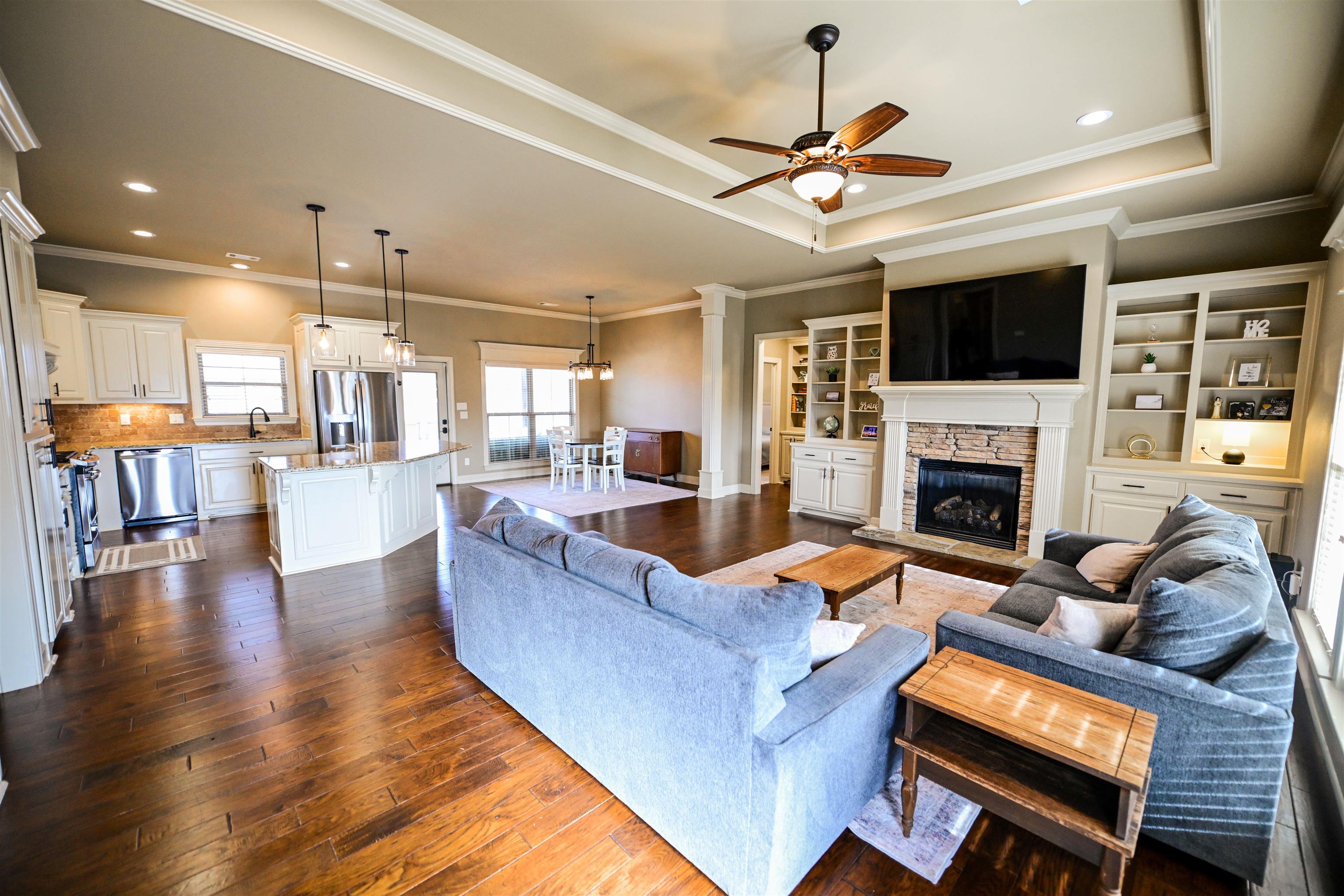 COLDWATER CREEK - Residential