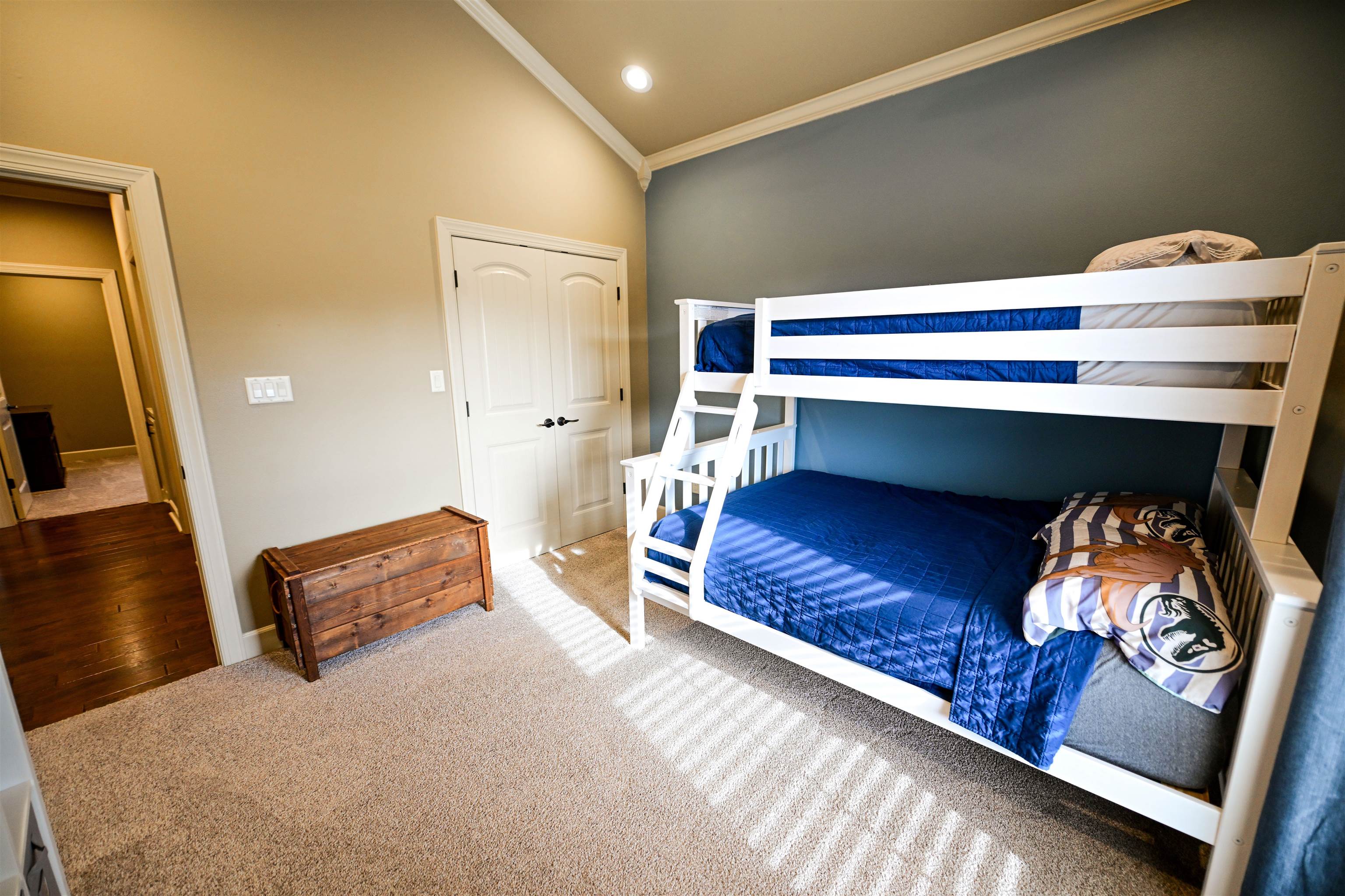 COLDWATER CREEK - Residential