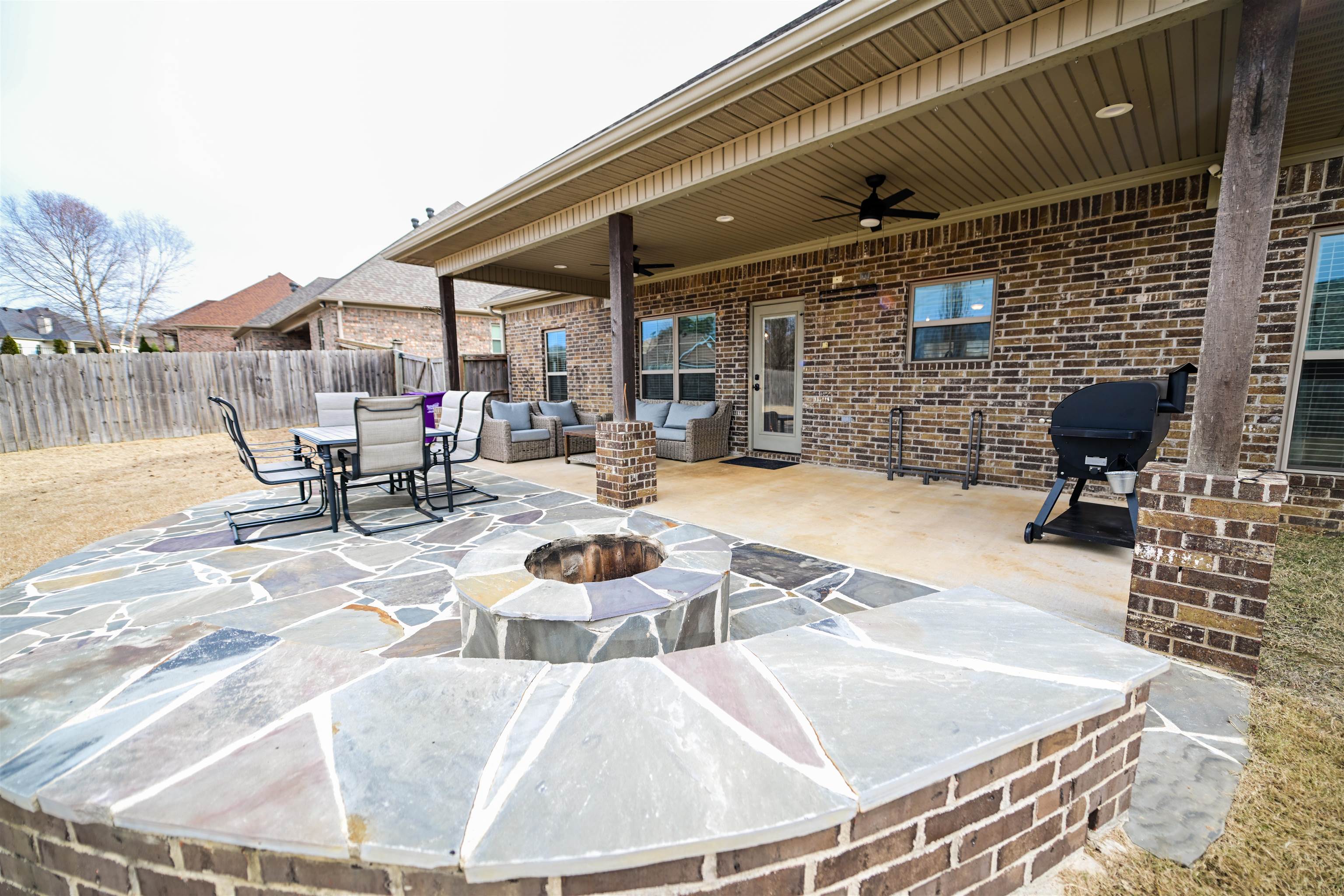 COLDWATER CREEK - Residential