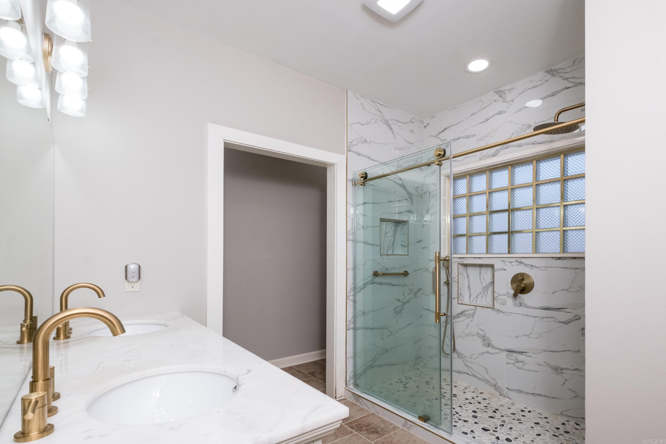 ST THOMAS ADDN - Residential