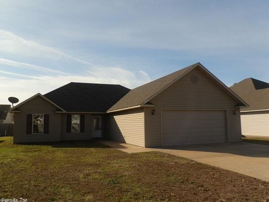 This cute three bedroom, two bath home is sure to appeal to the first-time buyer. At just over 1,500 square feet, the home features step ceilings in the living room and master bedroom, adding a touch of elegance. The galley style kitchen, which opens up to a sunny breakfast nook, offers plenty of cabinet and storage space. The master bath includes a spacious walk-in closet, jetted tub, and a built-in vanity table, perfect for primping.