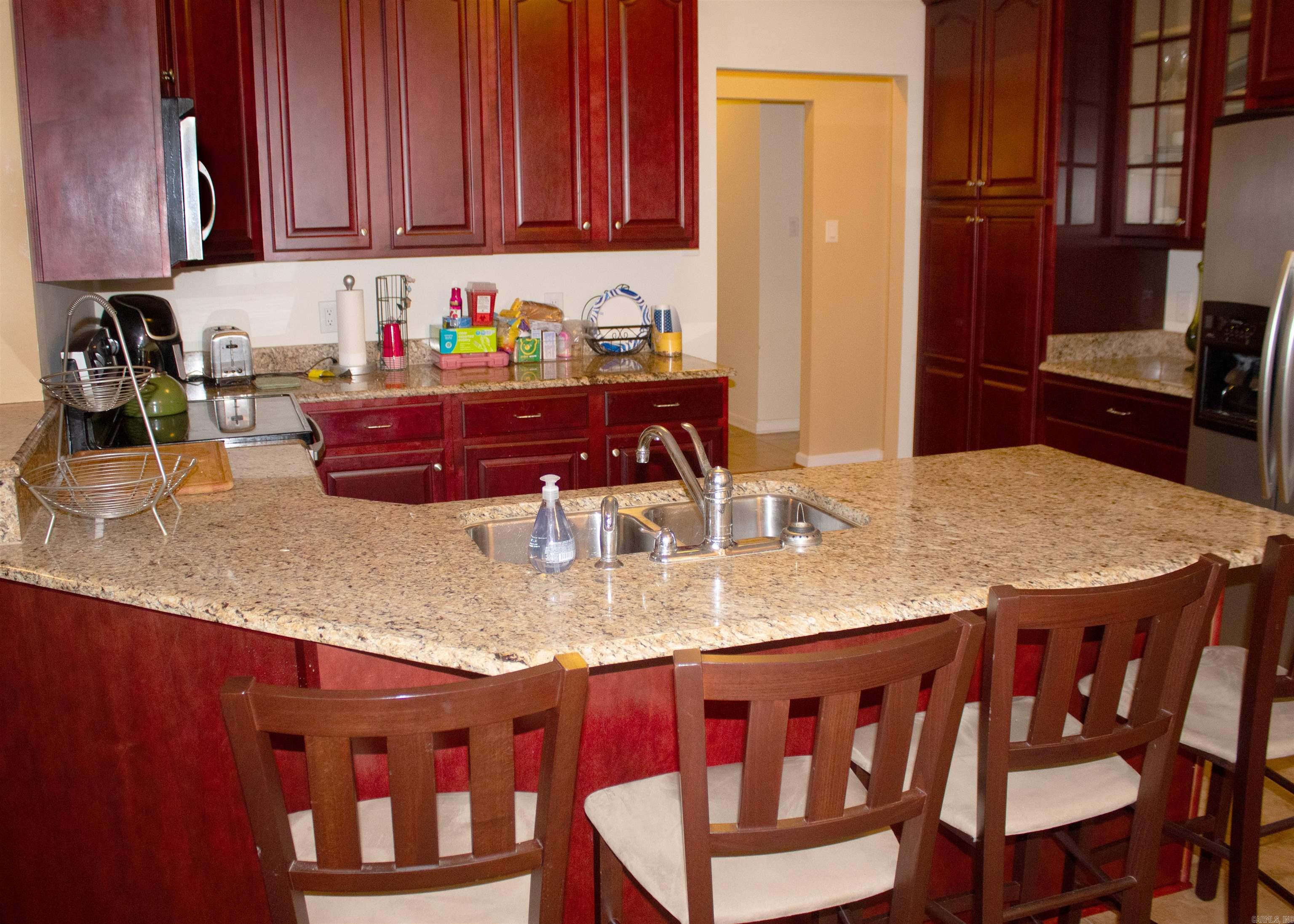 SHERRYLANE COUNTRY - Residential