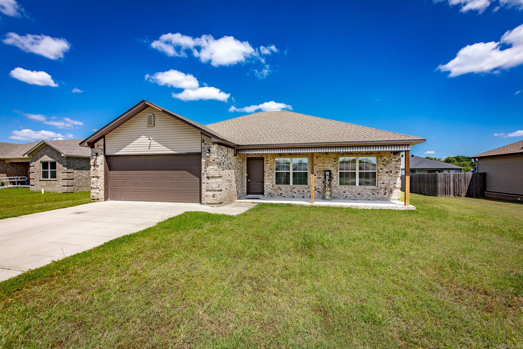 DEERFIELD ESTATES - Residential