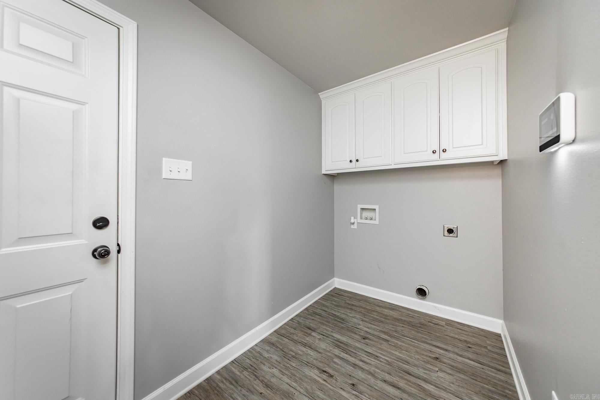 DEERFIELD ESTATES - Residential