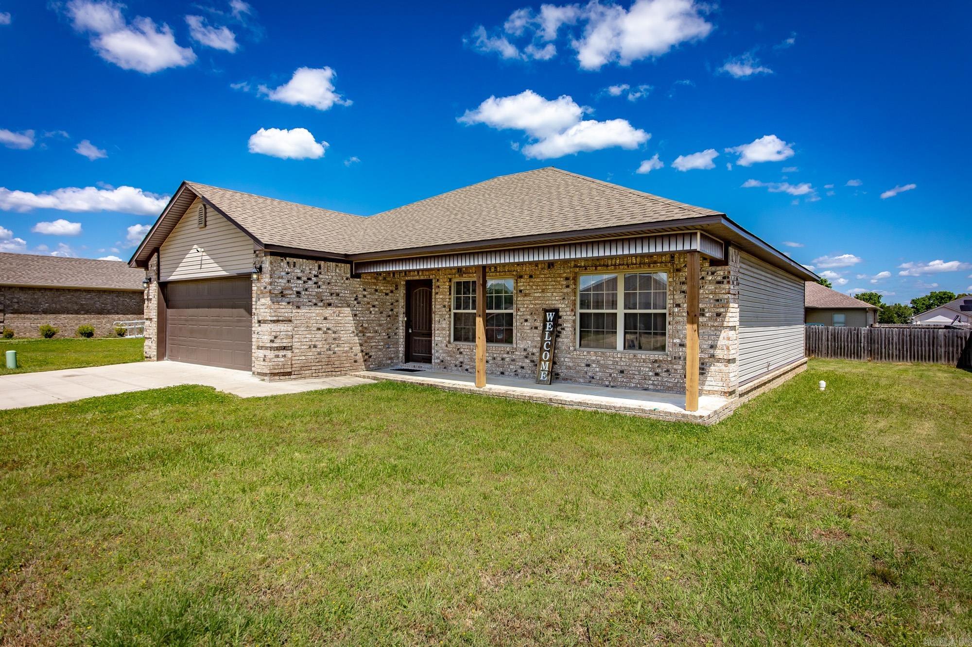 DEERFIELD ESTATES - Residential