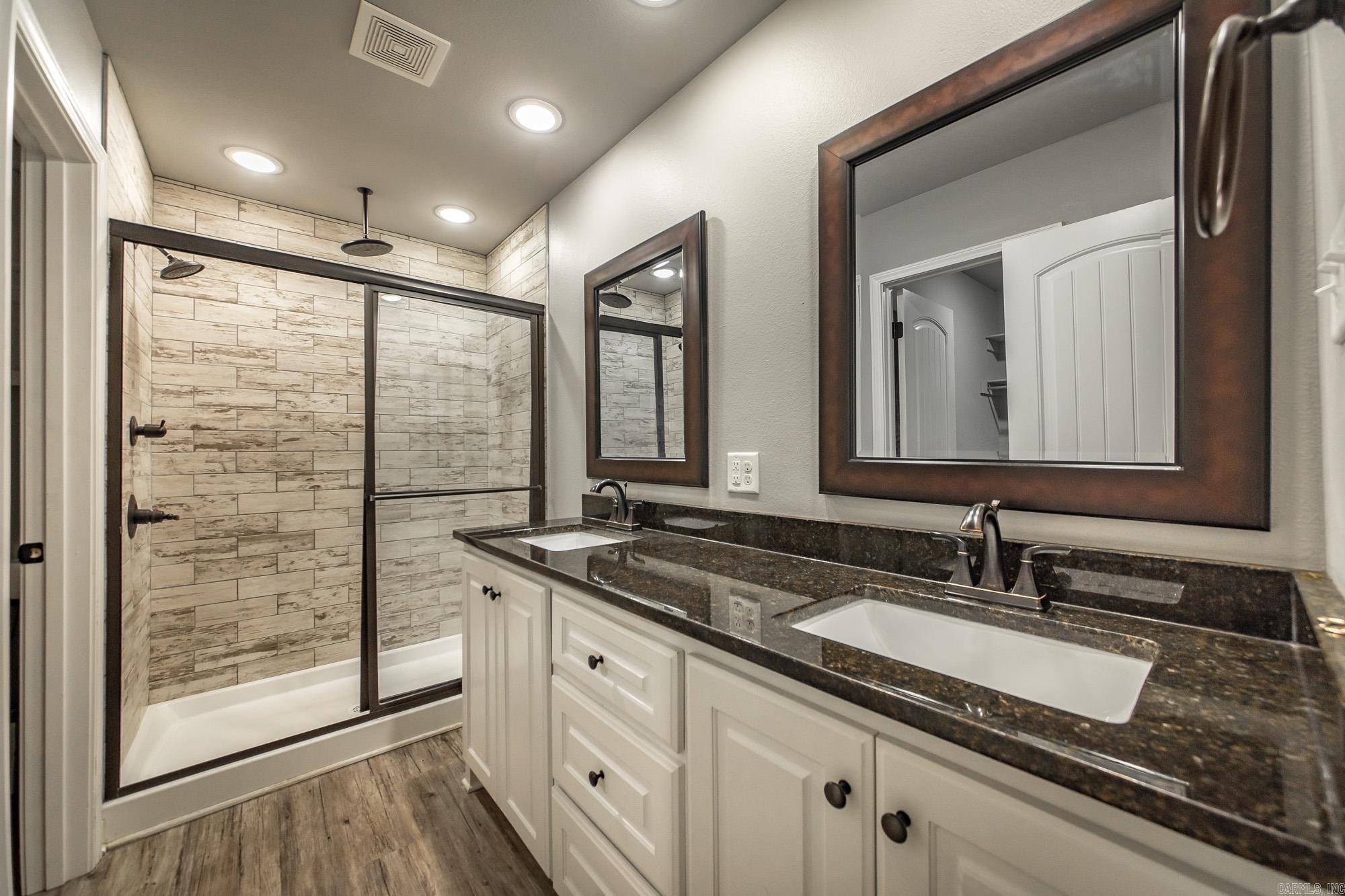 DEERFIELD ESTATES - Residential