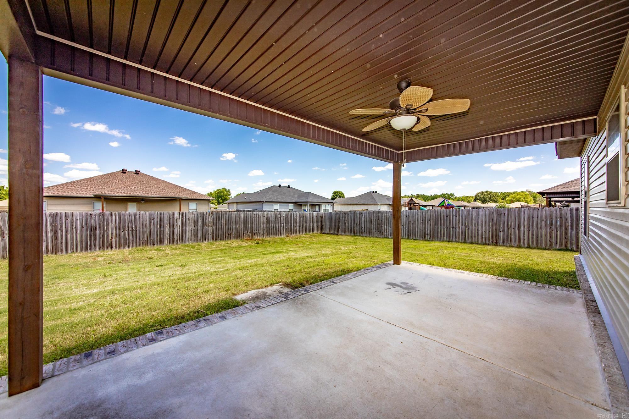DEERFIELD ESTATES - Residential