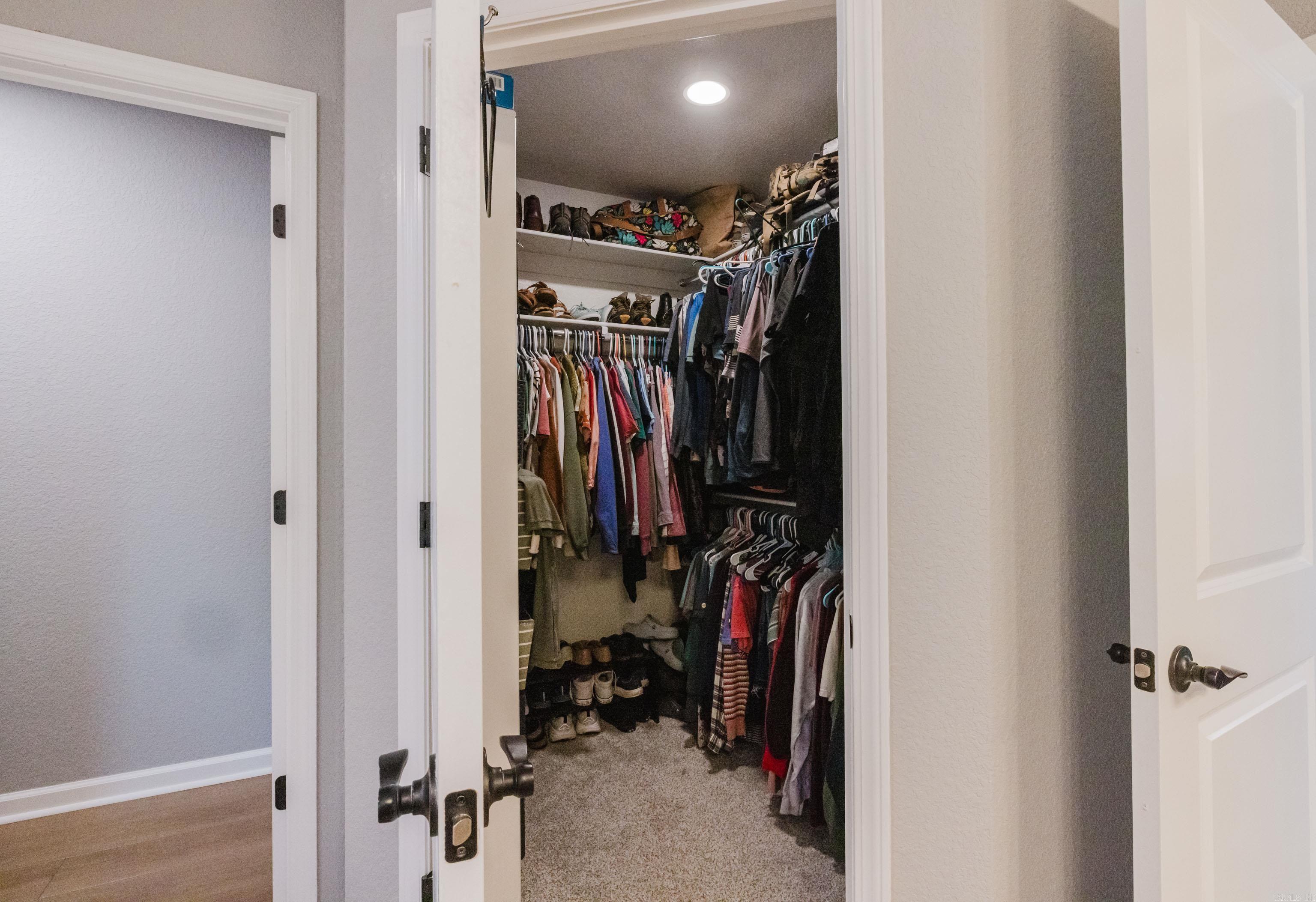 CYPRESS VALLEY - Residential