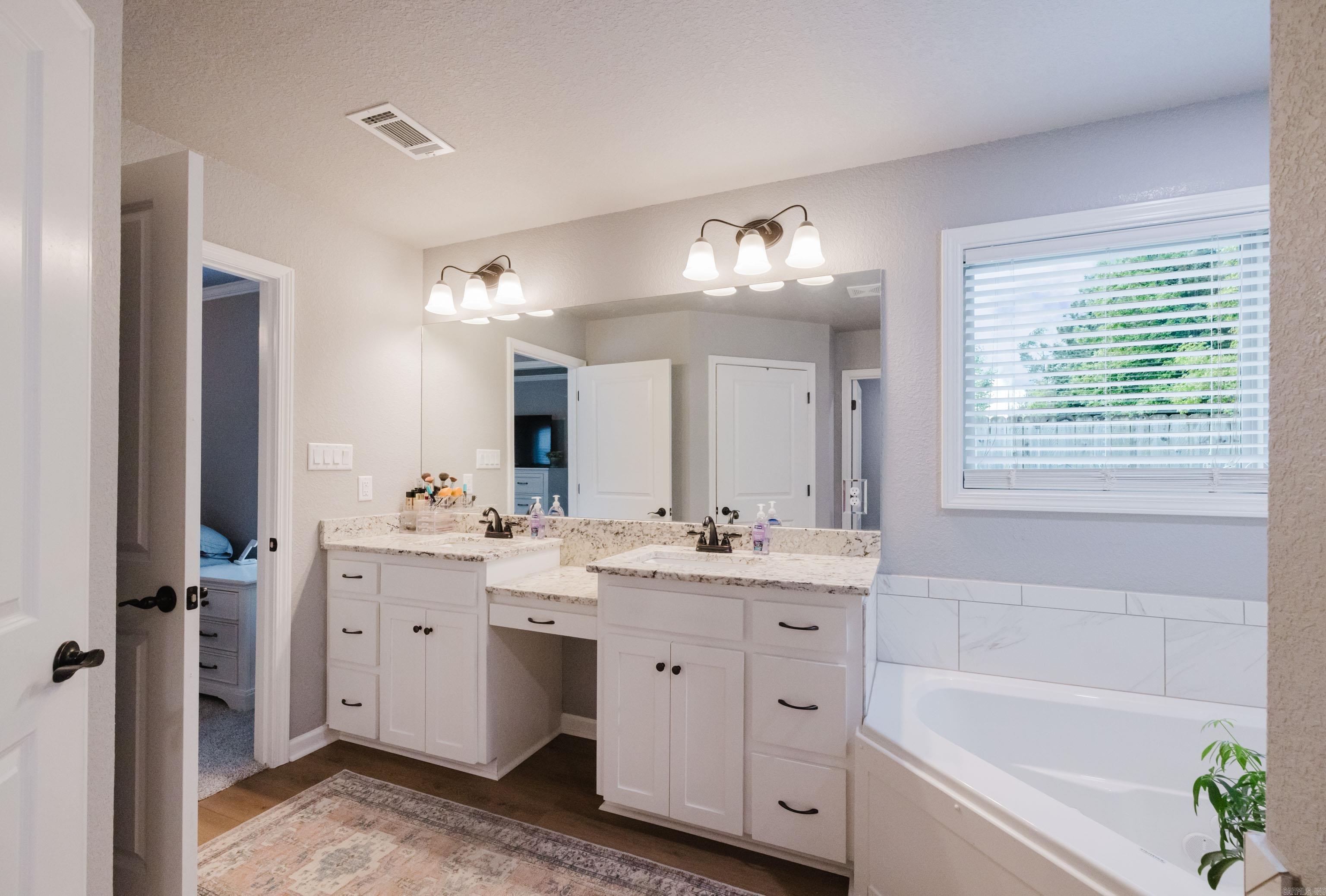 CYPRESS VALLEY - Residential