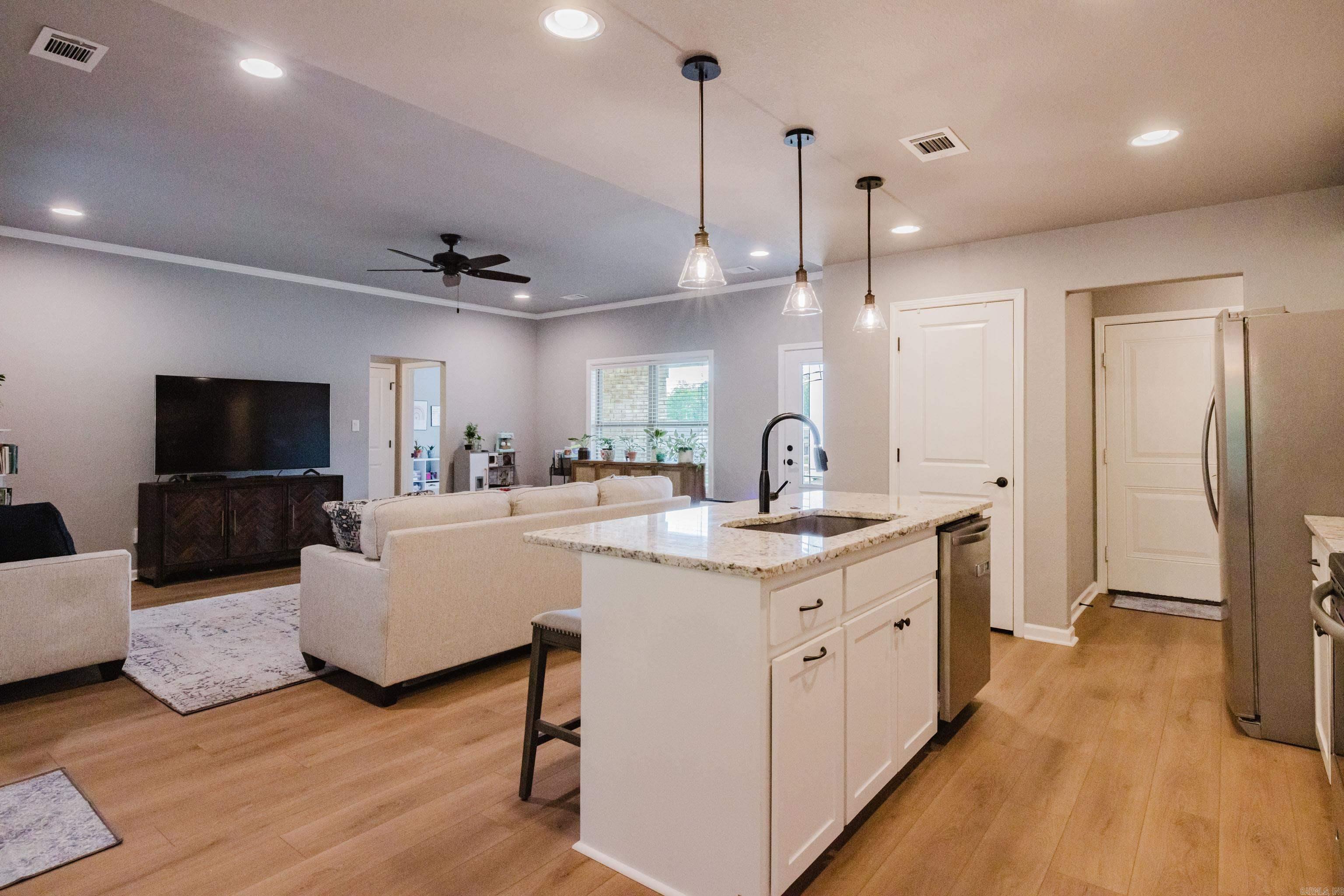 CYPRESS VALLEY - Residential