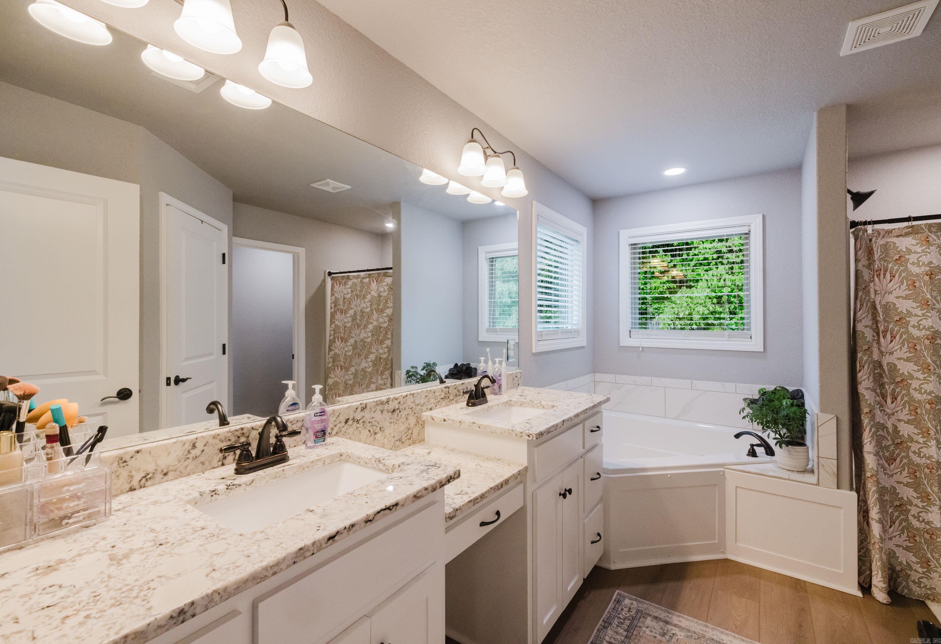 CYPRESS VALLEY - Residential