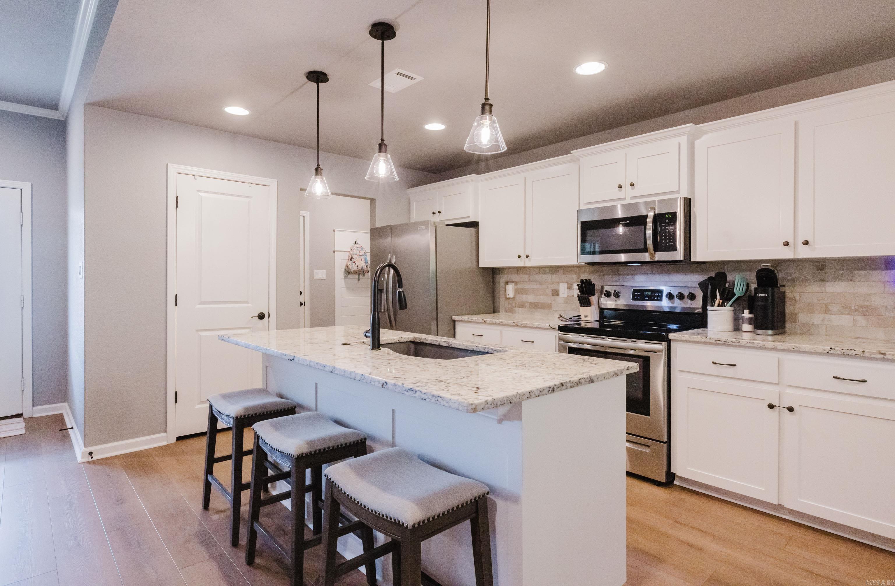 CYPRESS VALLEY - Residential